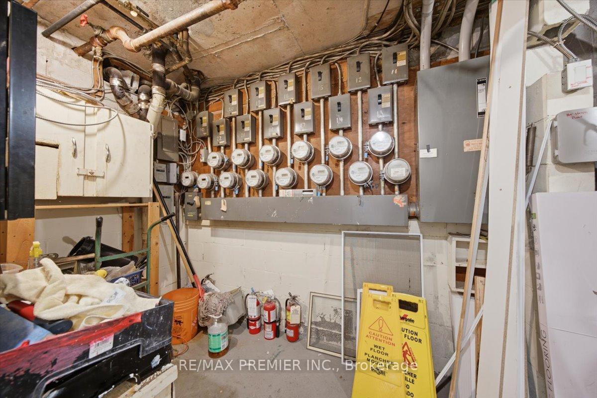 Photo 22 of 214 Wentworth Street S, Hamilton, Stinson — HOMEH