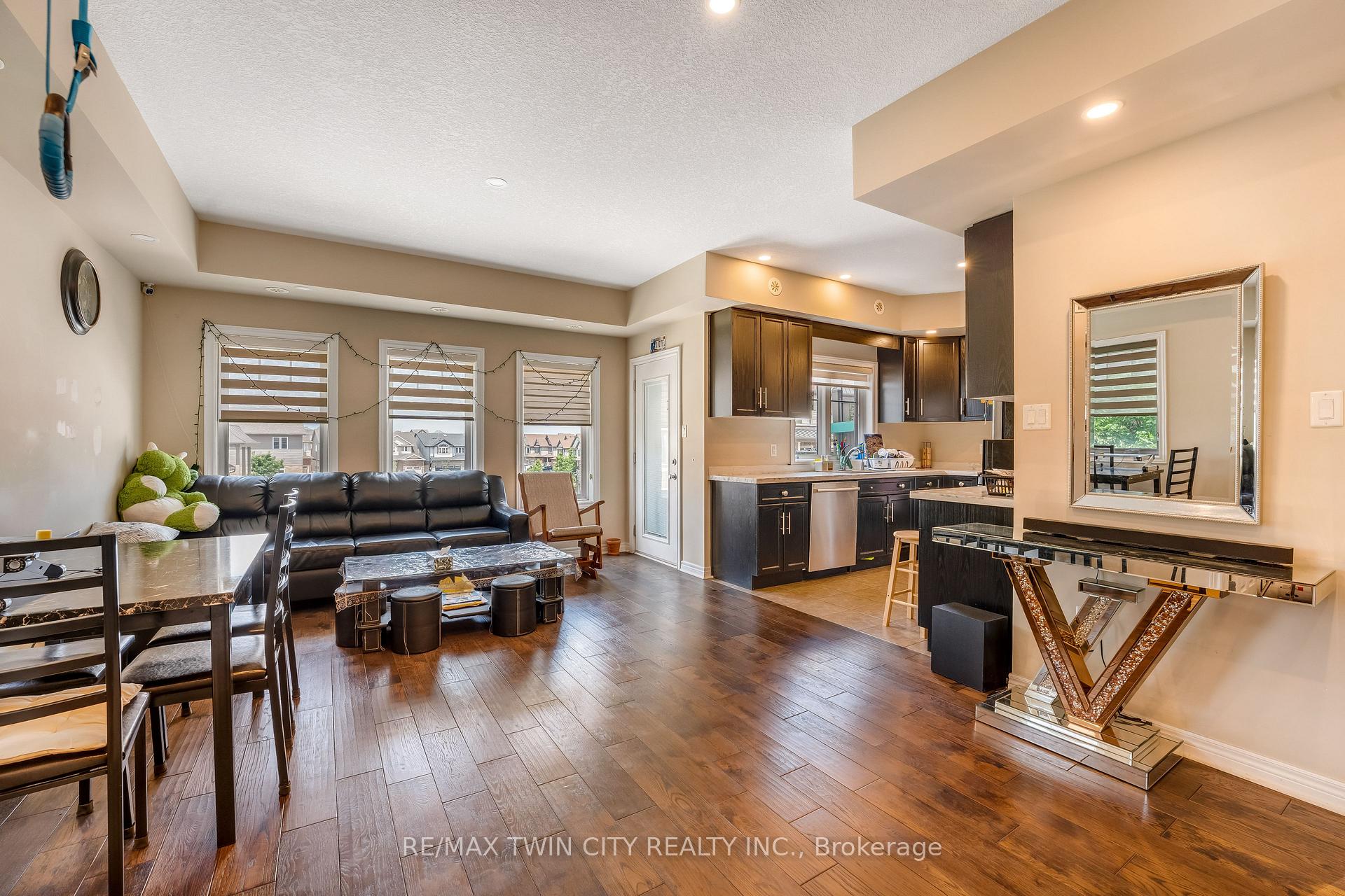 Photo 3 of Unit F1, 70 Willowrun Drive, Kitchener, Idlewood/Lackner Woods — HOMEH