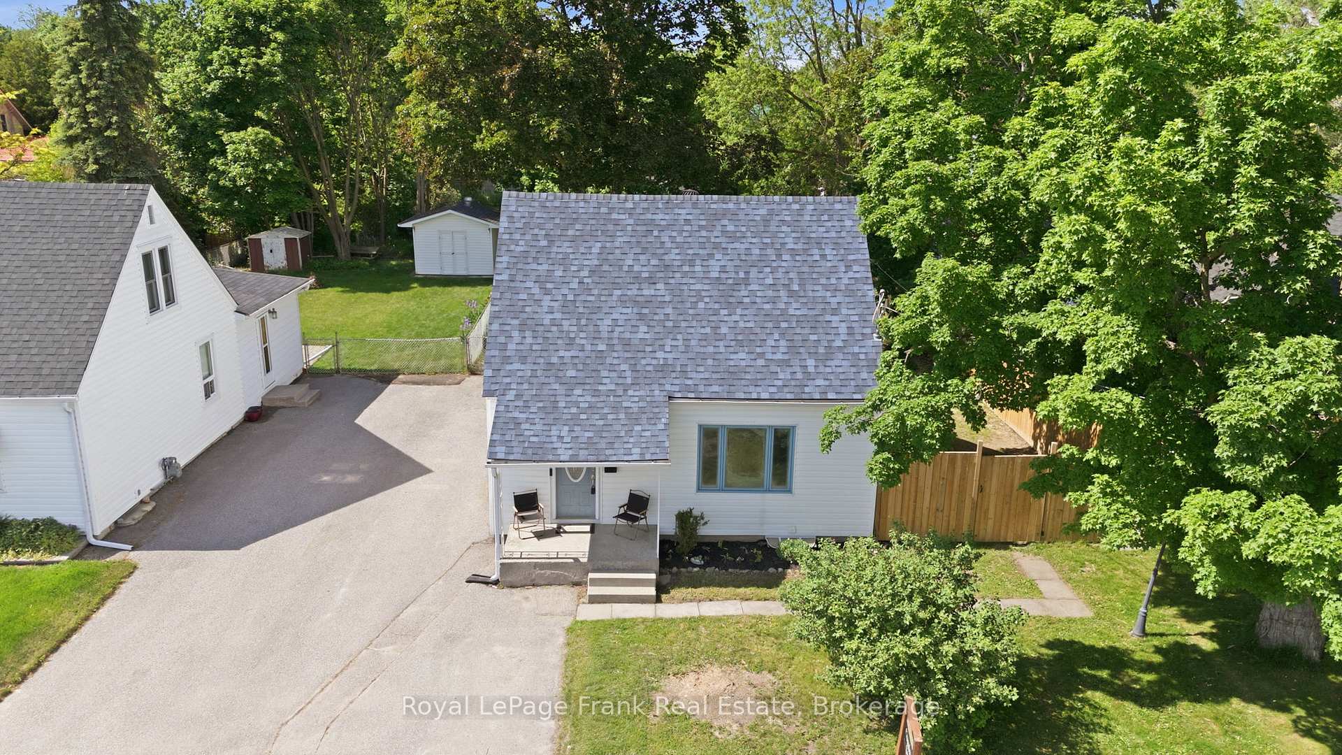 Photo 6 of 46 Durham Street E, Kawartha Lakes, Lindsay — HOMEH