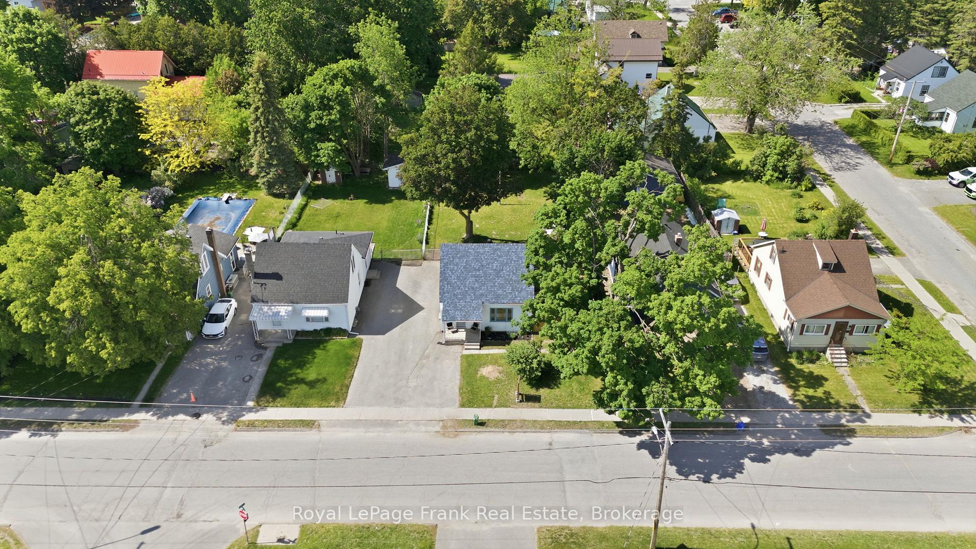 Photo 7 of 46 Durham Street E, Kawartha Lakes, Lindsay — HOMEH