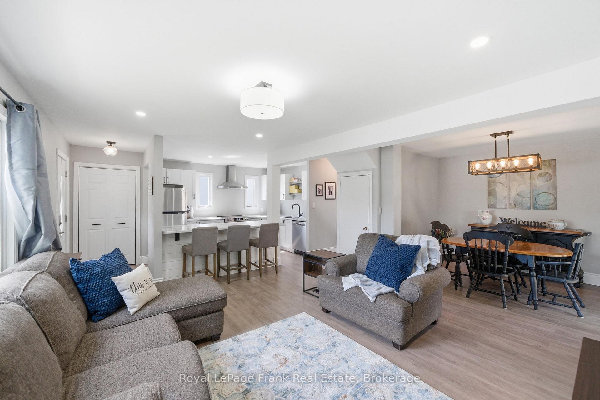 Photo 12 of 46 Durham Street E, Kawartha Lakes, Lindsay — HOMEH
