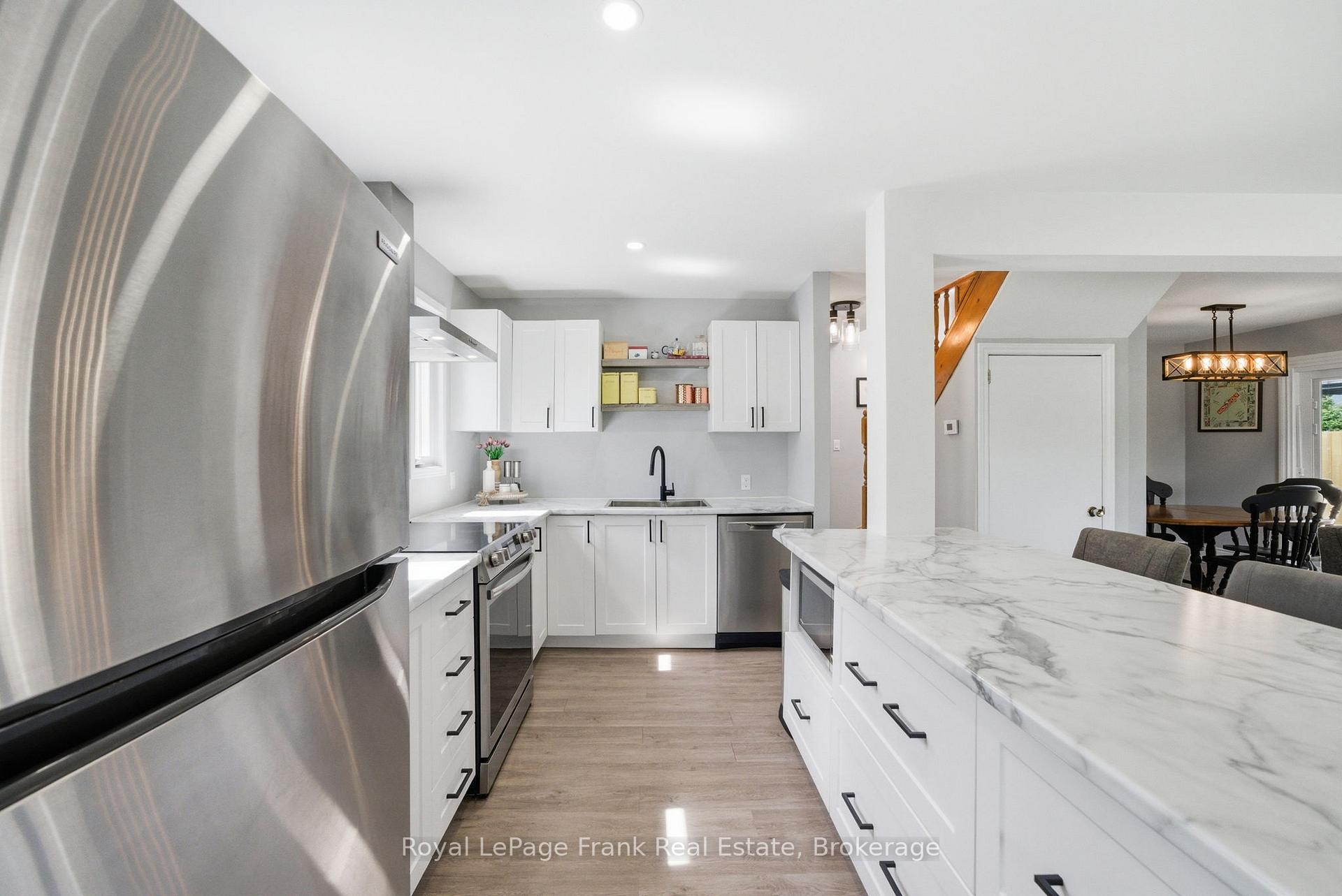 Photo 14 of 46 Durham Street E, Kawartha Lakes, Lindsay — HOMEH