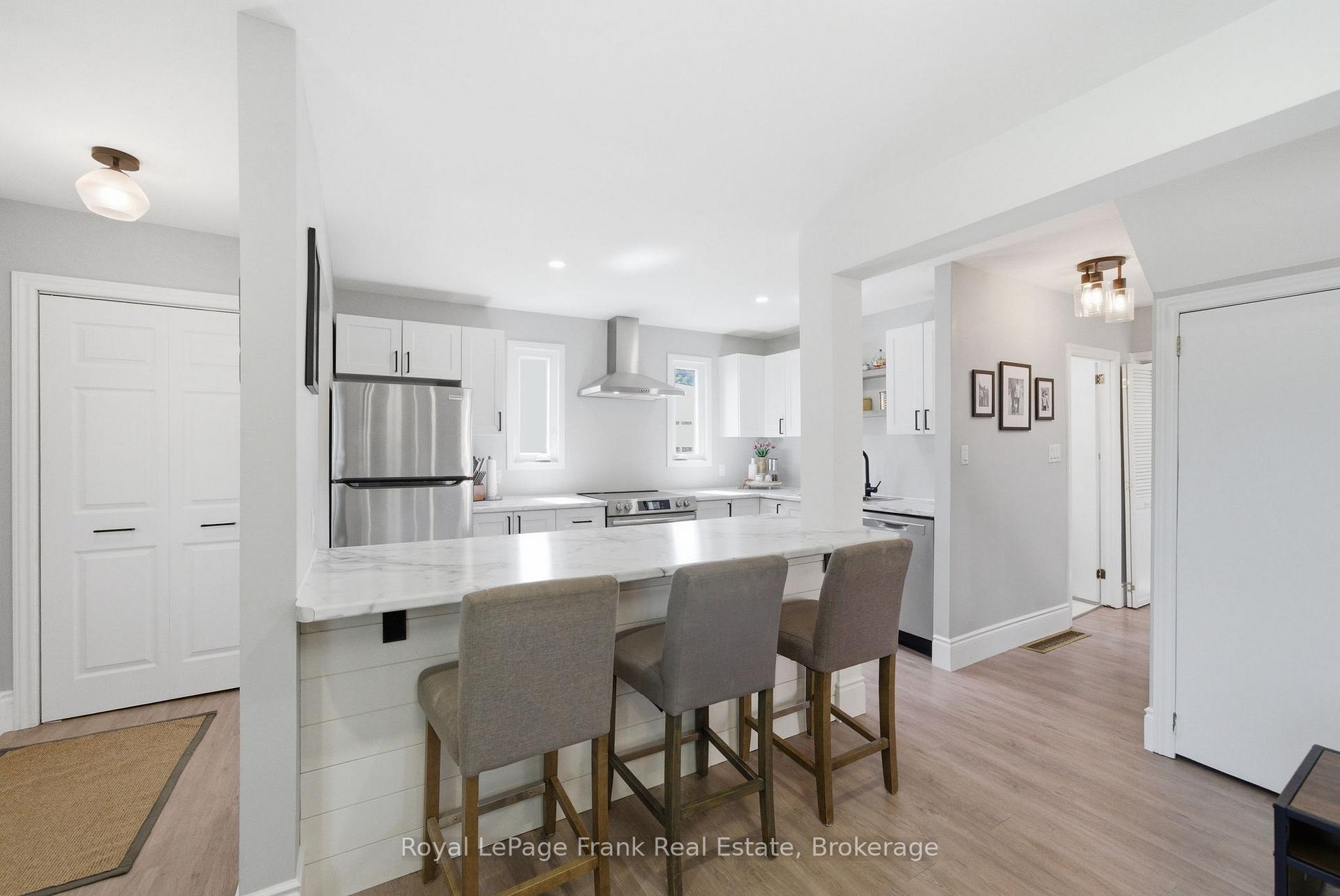Photo 20 of 46 Durham Street E, Kawartha Lakes, Lindsay — HOMEH