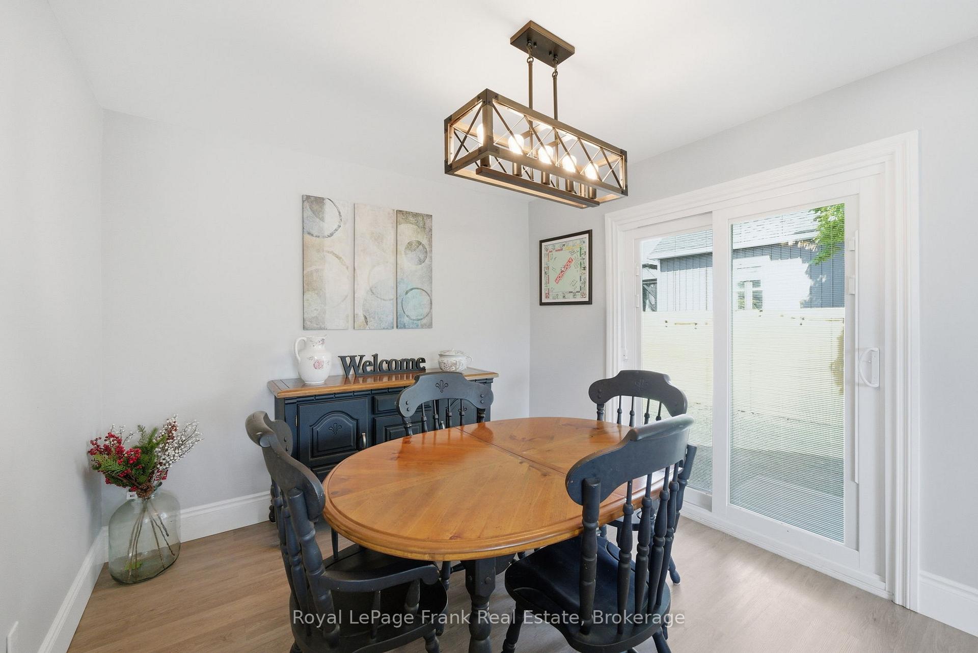 Photo 21 of 46 Durham Street E, Kawartha Lakes, Lindsay — HOMEH
