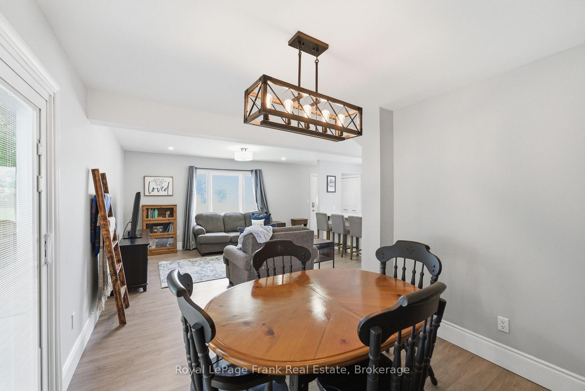 Photo 22 of 46 Durham Street E, Kawartha Lakes, Lindsay — HOMEH