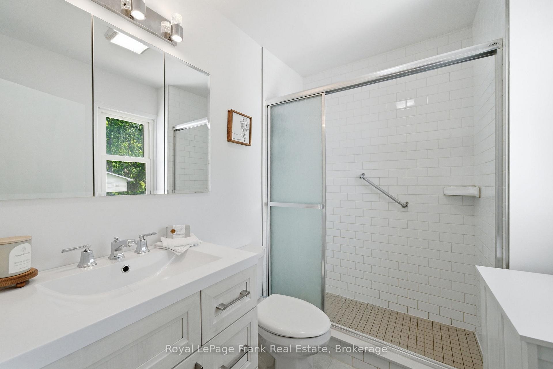 Photo 33 of 46 Durham Street E, Kawartha Lakes, Lindsay — HOMEH