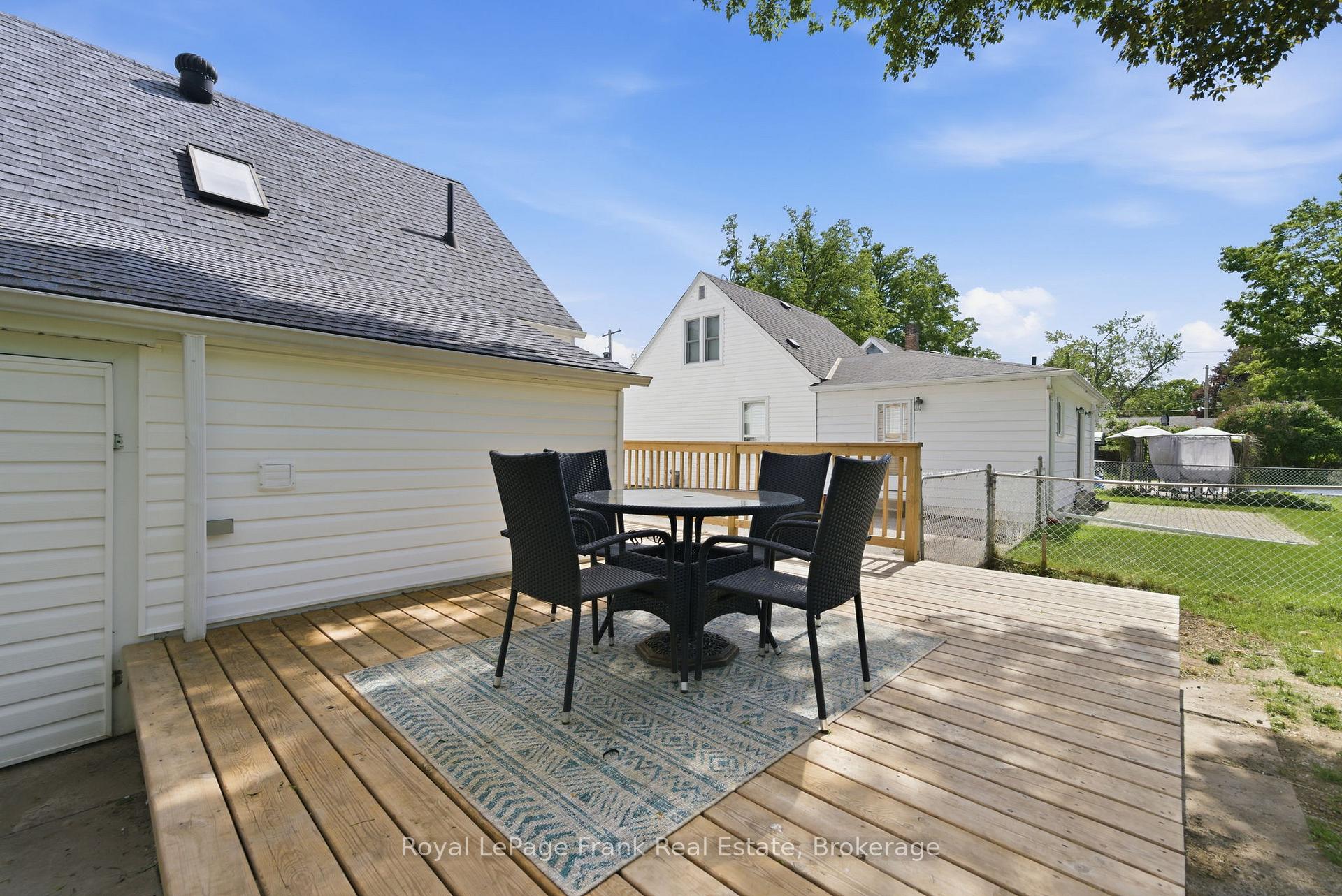 Photo 45 of 46 Durham Street E, Kawartha Lakes, Lindsay — HOMEH