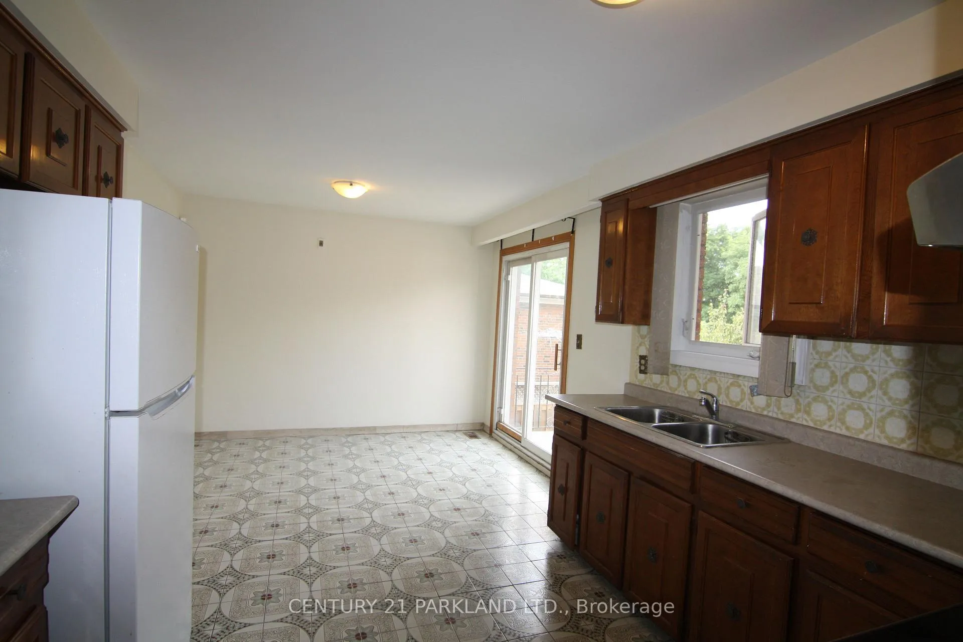 Photo 7 of 38 Beamsville Drive, Scarborough, L'Amoreaux — HOMEH