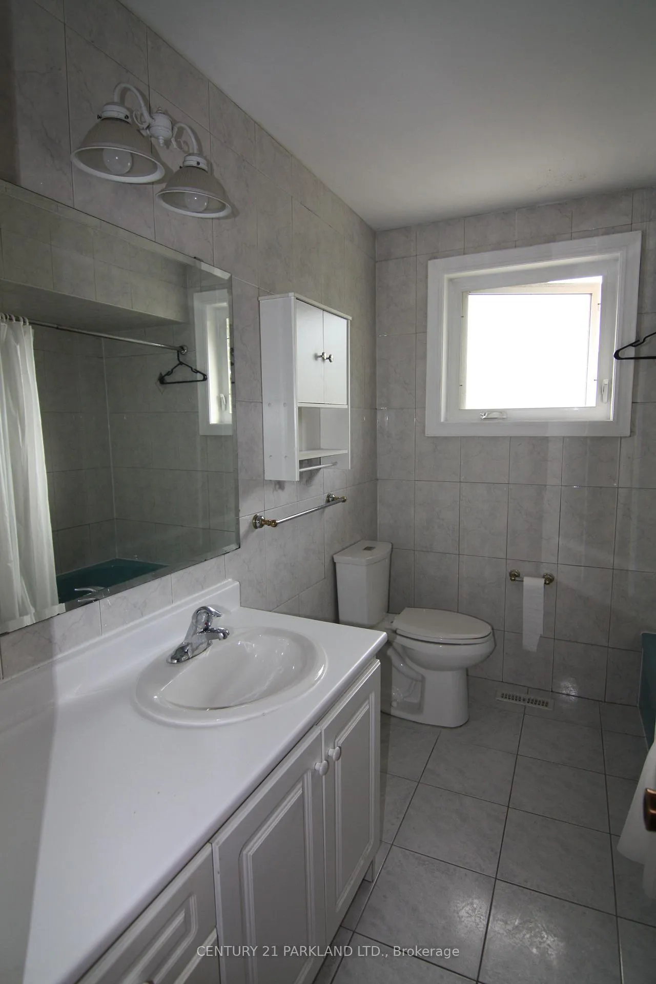 Photo 14 of 38 Beamsville Drive, Scarborough, L'Amoreaux — HOMEH