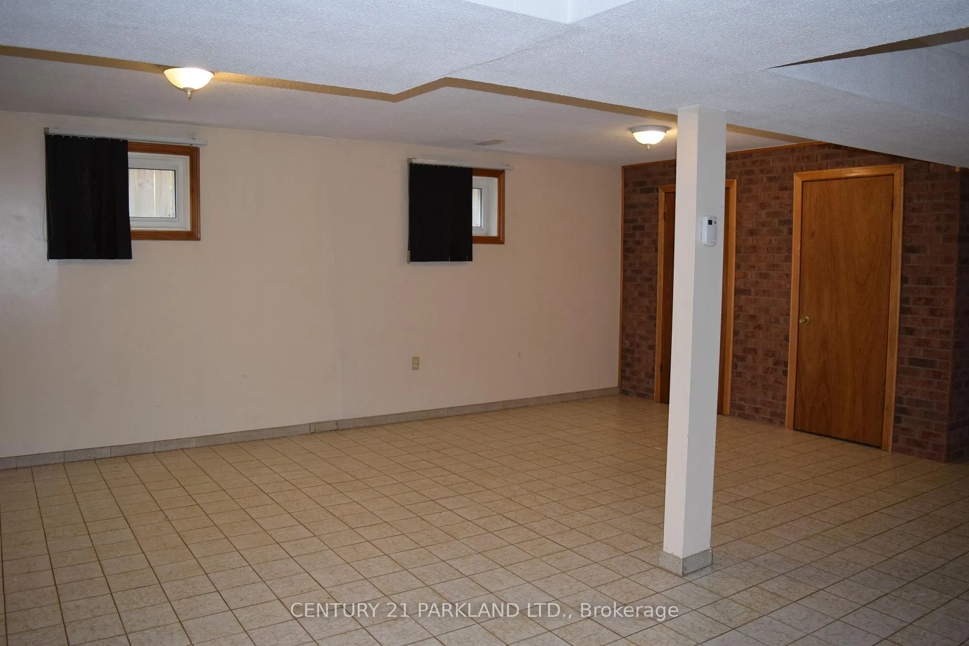 Photo 22 of 38 Beamsville Drive, Scarborough, L'Amoreaux — HOMEH