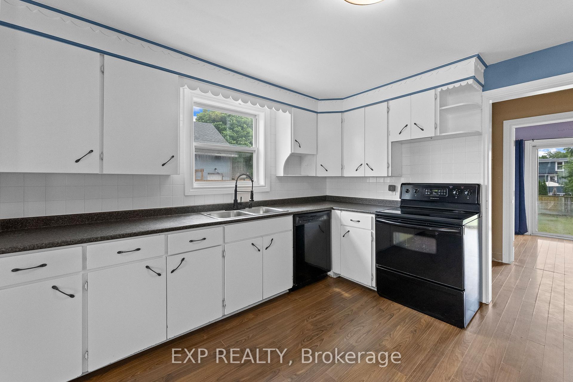 Photo 14 of 6344 Ash Street, Niagara Falls, Dorchester — HOMEH