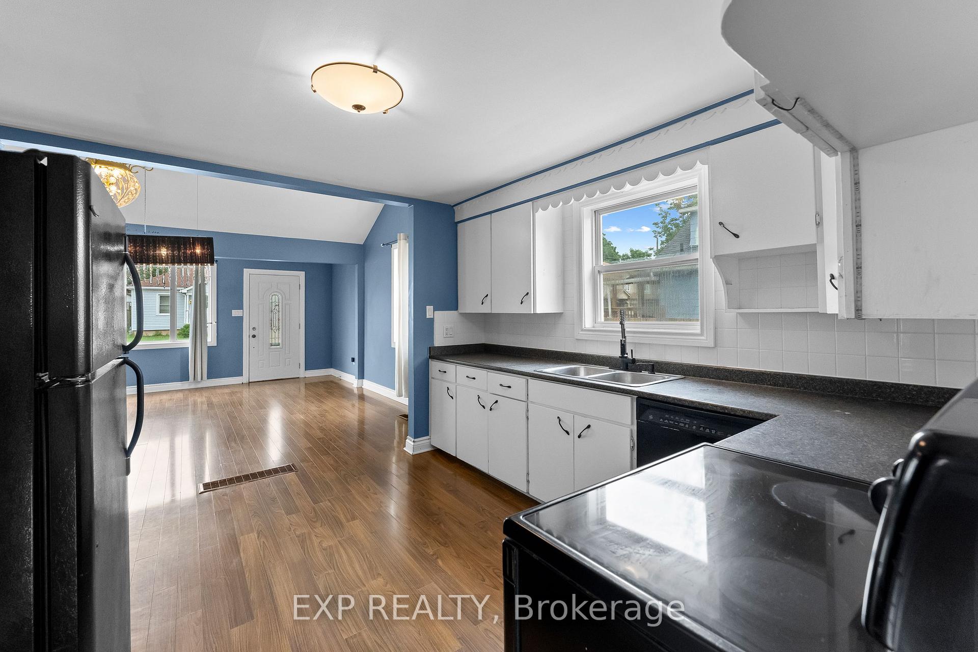 Photo 15 of 6344 Ash Street, Niagara Falls, Dorchester — HOMEH