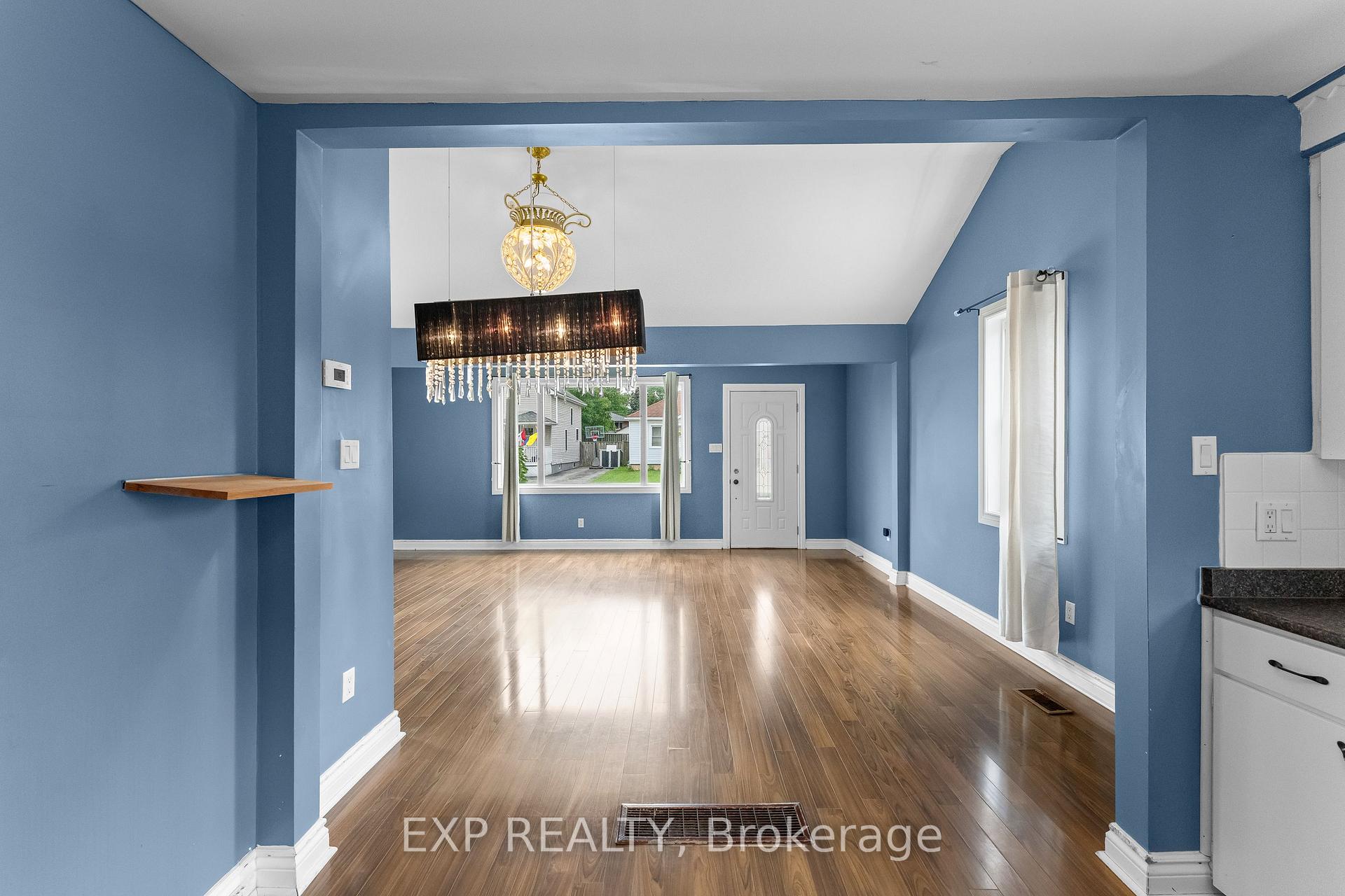 Photo 16 of 6344 Ash Street, Niagara Falls, Dorchester — HOMEH