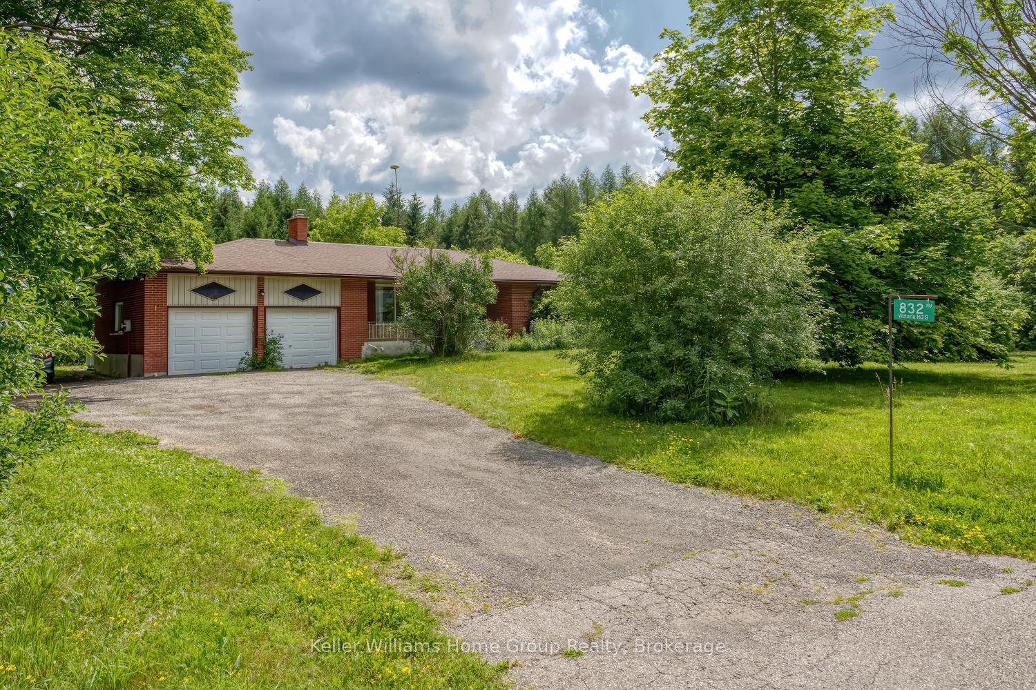 Photo 10 of 832 Victoria Road S, Puslinch, Rural Puslinch East — HOMEH