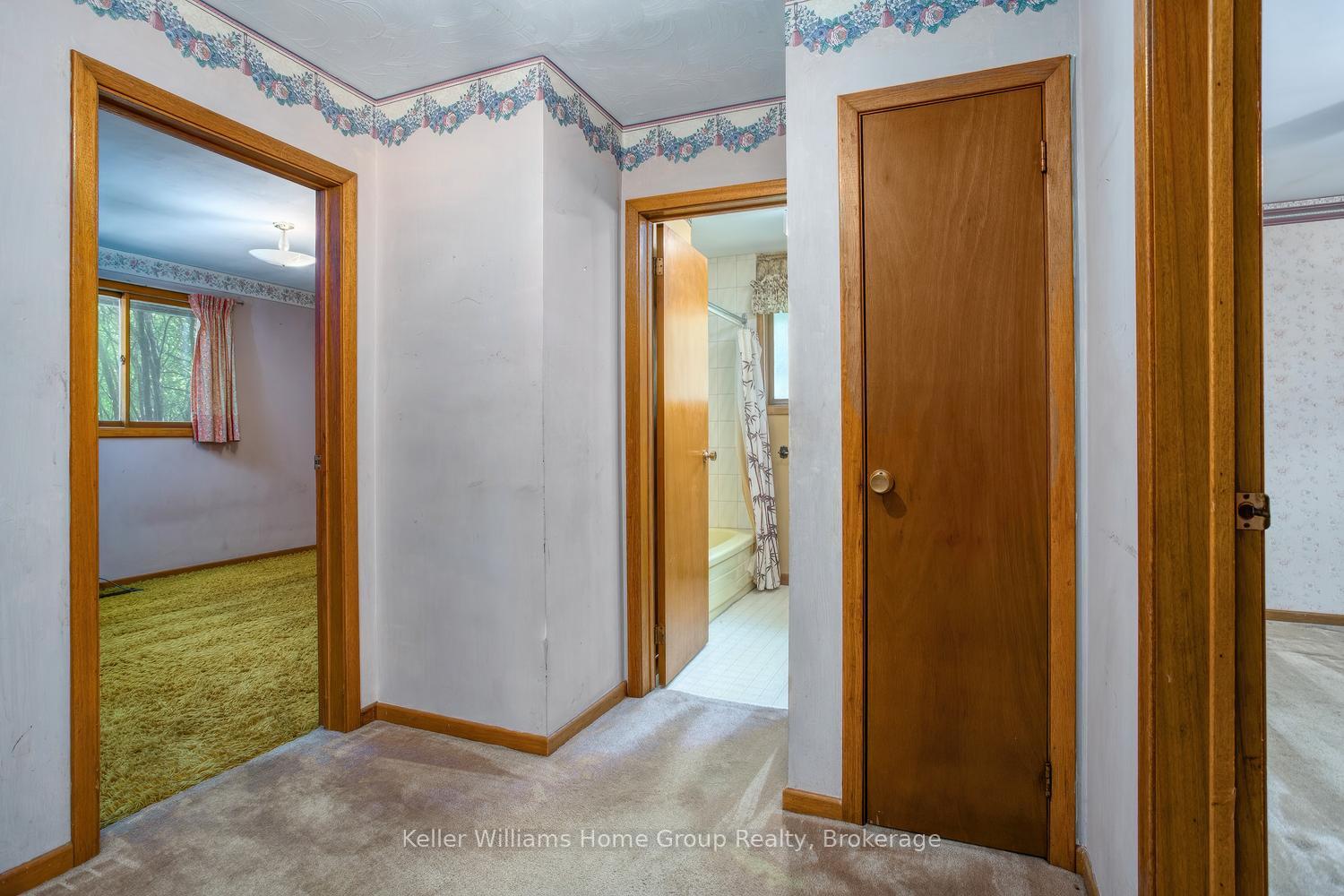 Photo 29 of 832 Victoria Road S, Puslinch, Rural Puslinch East — HOMEH