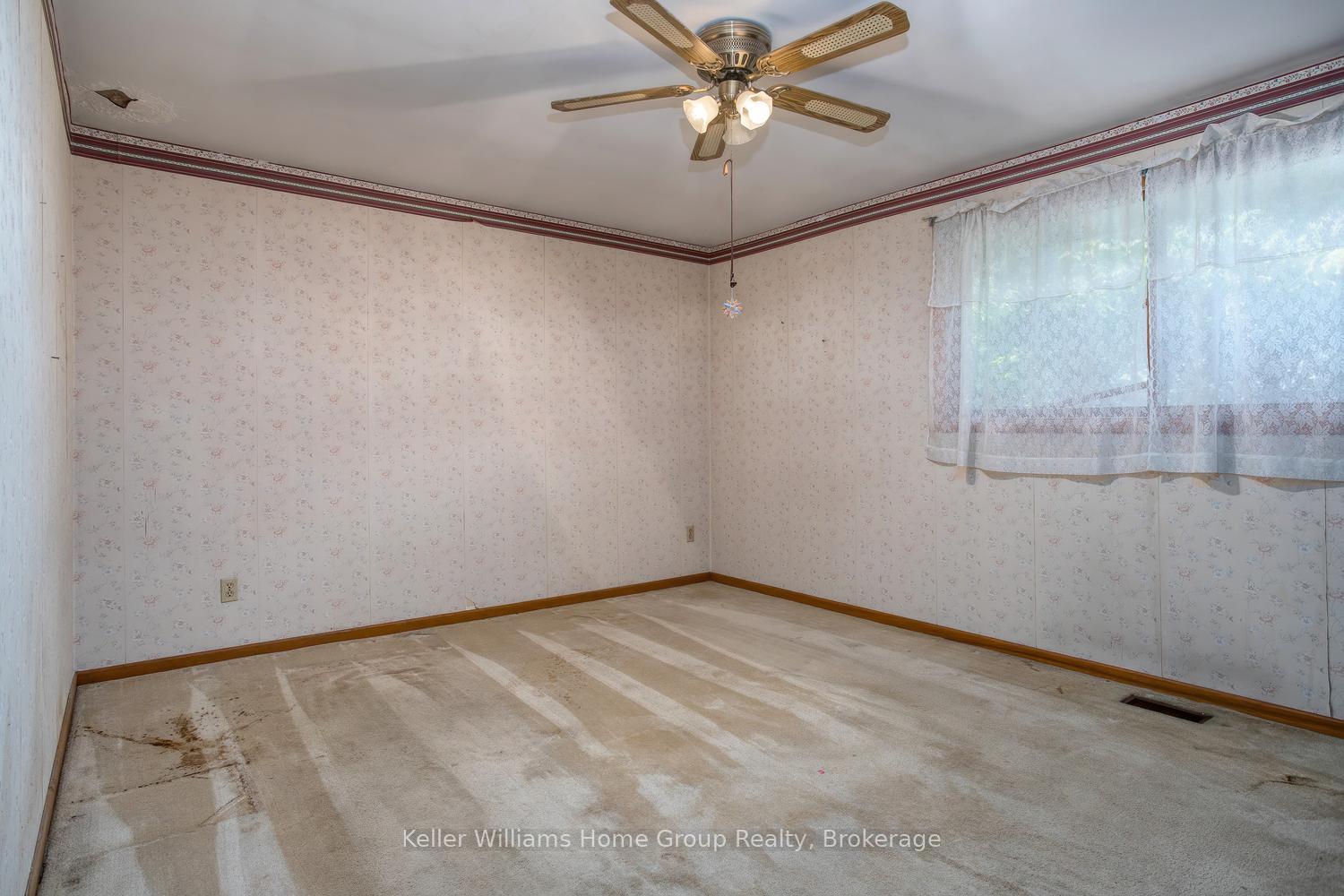 Photo 30 of 832 Victoria Road S, Puslinch, Rural Puslinch East — HOMEH