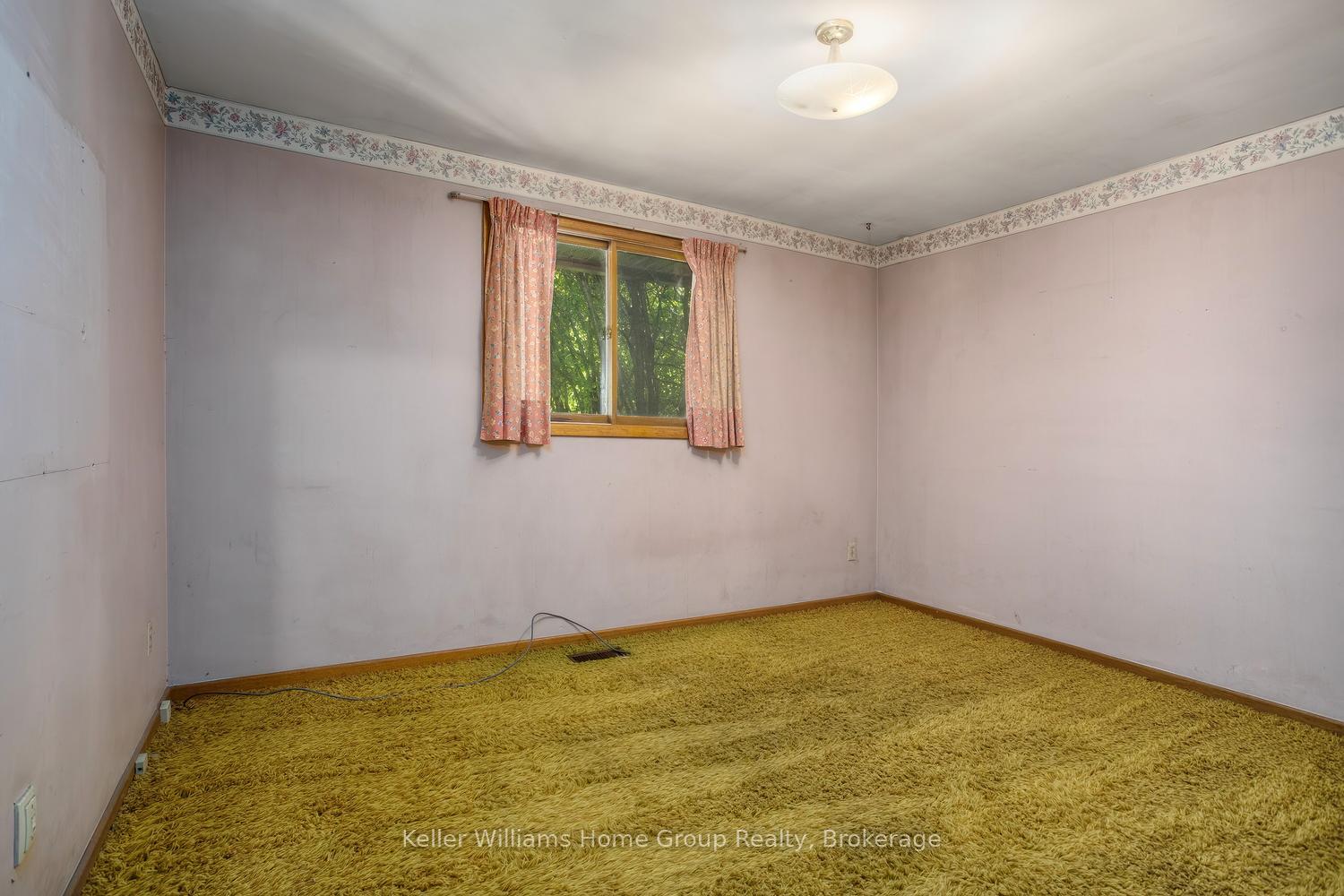 Photo 34 of 832 Victoria Road S, Puslinch, Rural Puslinch East — HOMEH