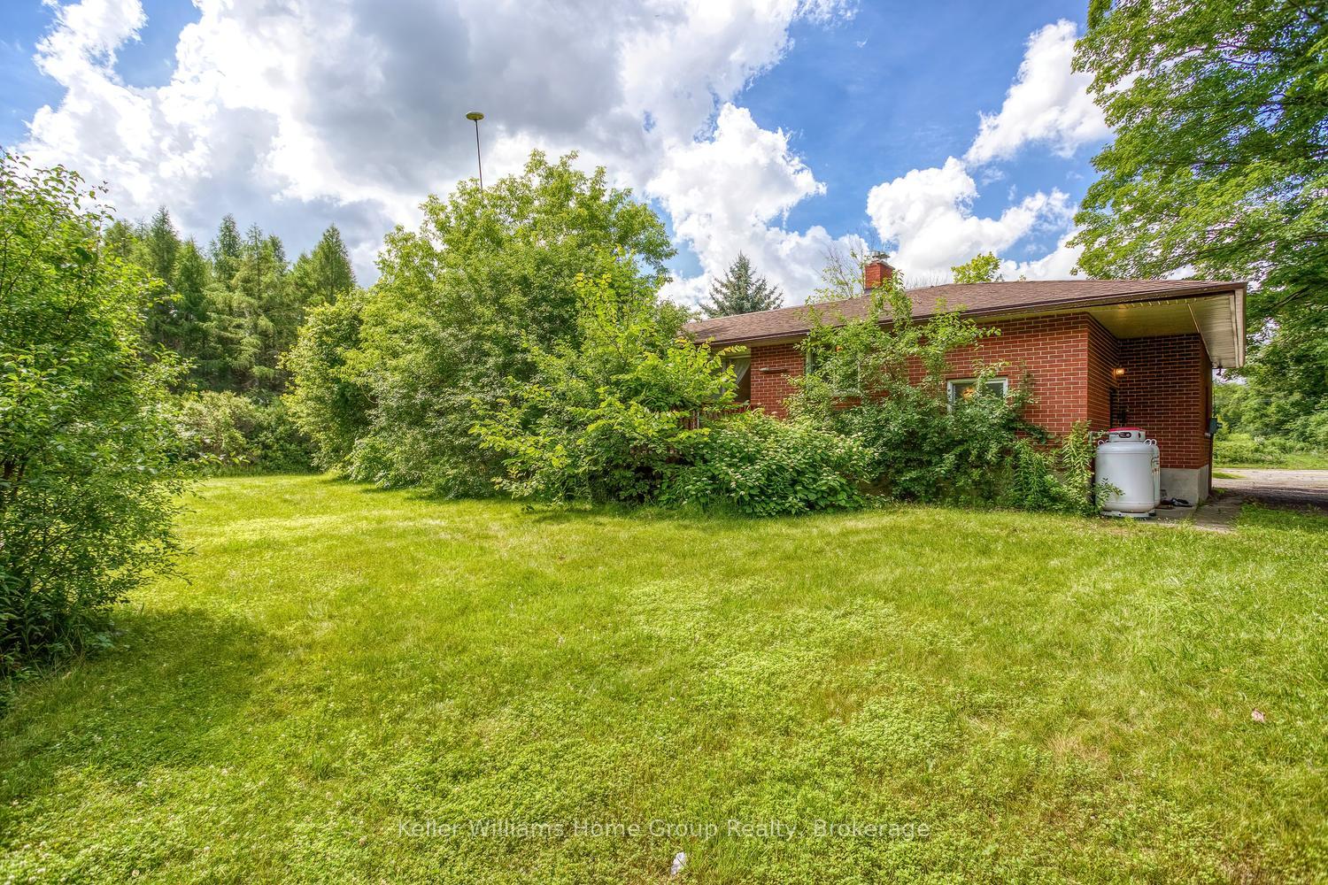 Photo 40 of 832 Victoria Road S, Puslinch, Rural Puslinch East — HOMEH