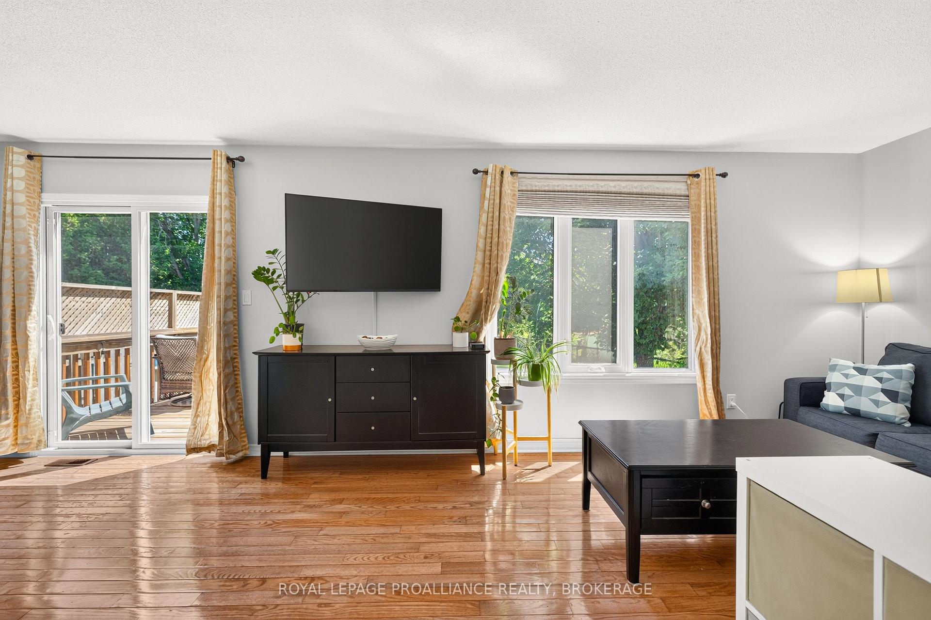 Photo 12 of 1067 Acadia Drive, Kingston, City SouthWest — HOMEH
