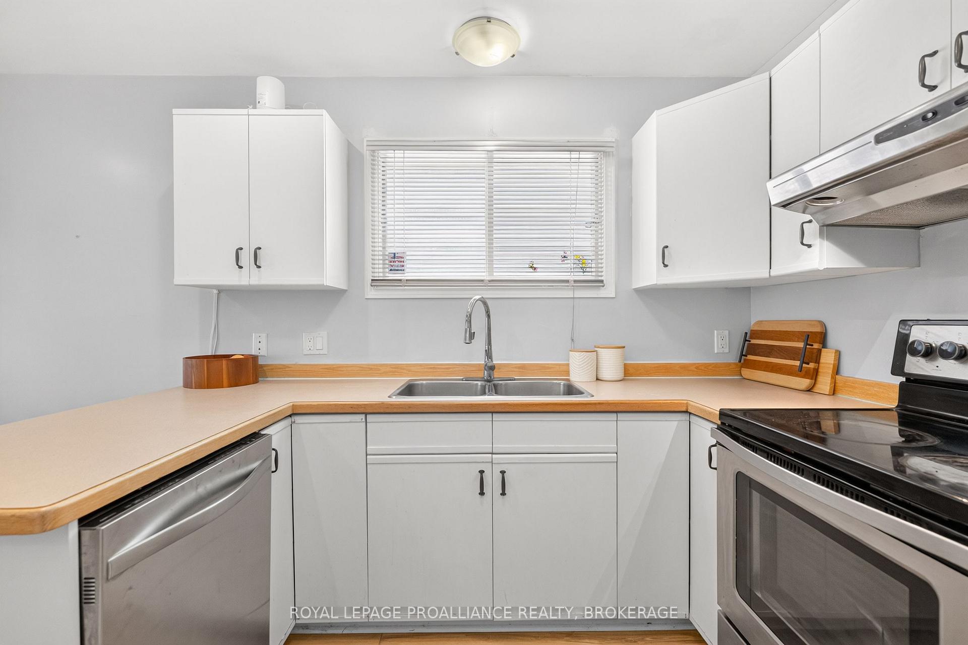 Photo 18 of 1067 Acadia Drive, Kingston, City SouthWest — HOMEH