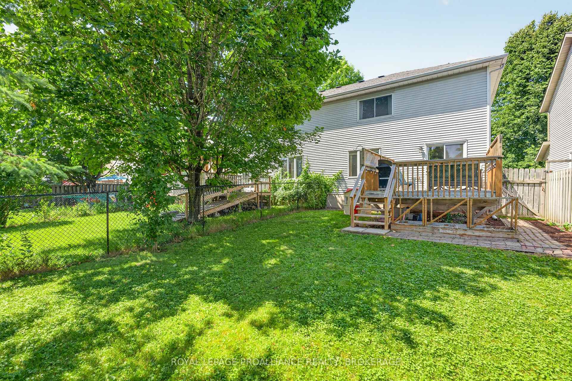 Photo 46 of 1067 Acadia Drive, Kingston, City SouthWest — HOMEH