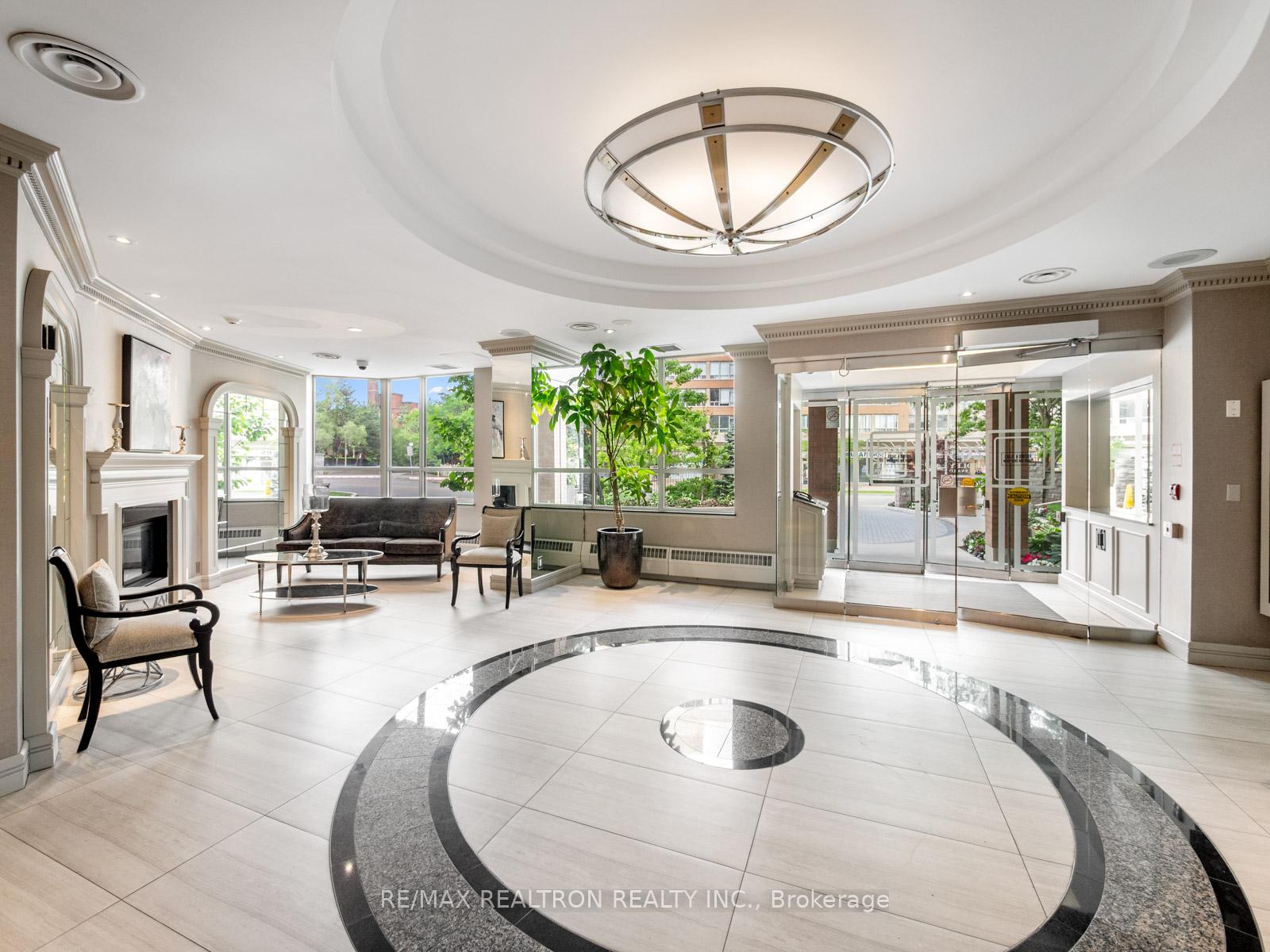 Photo 2 of Unit 309, 265 Ridley Boulevard, Toronto, Bedford Park-Nortown — HOMEH