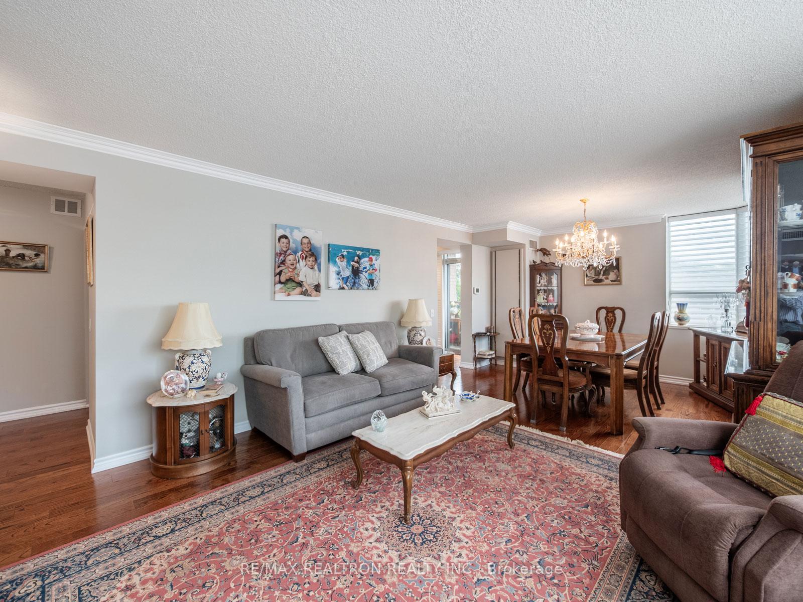Photo 7 of Unit 309, 265 Ridley Boulevard, Toronto, Bedford Park-Nortown — HOMEH