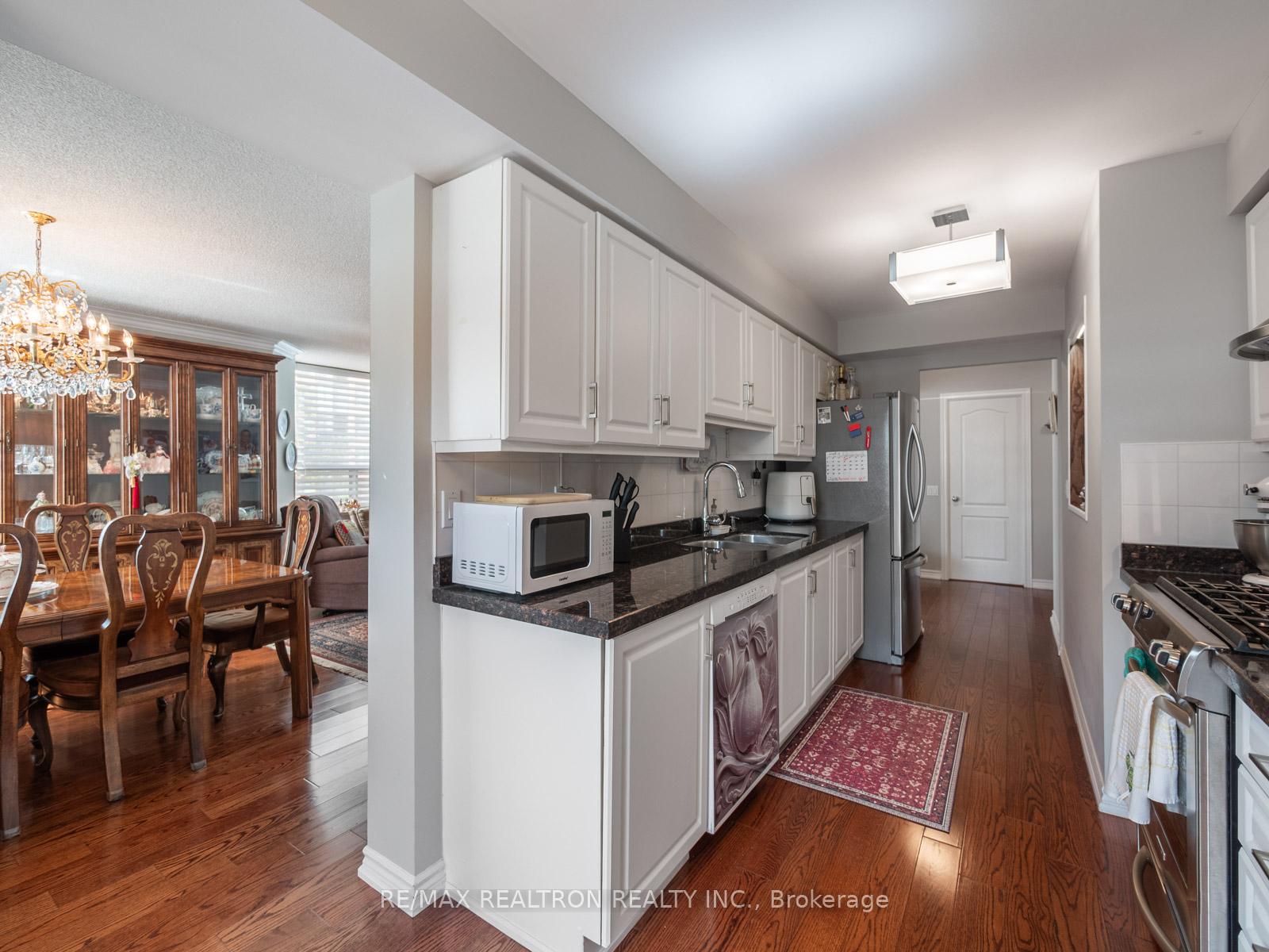 Photo 15 of Unit 309, 265 Ridley Boulevard, Toronto, Bedford Park-Nortown — HOMEH