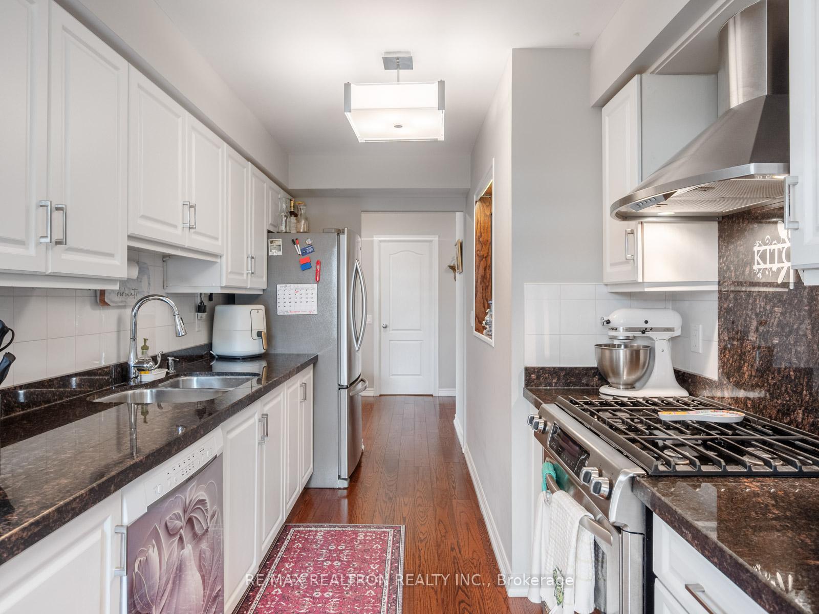 Photo 17 of Unit 309, 265 Ridley Boulevard, Toronto, Bedford Park-Nortown — HOMEH