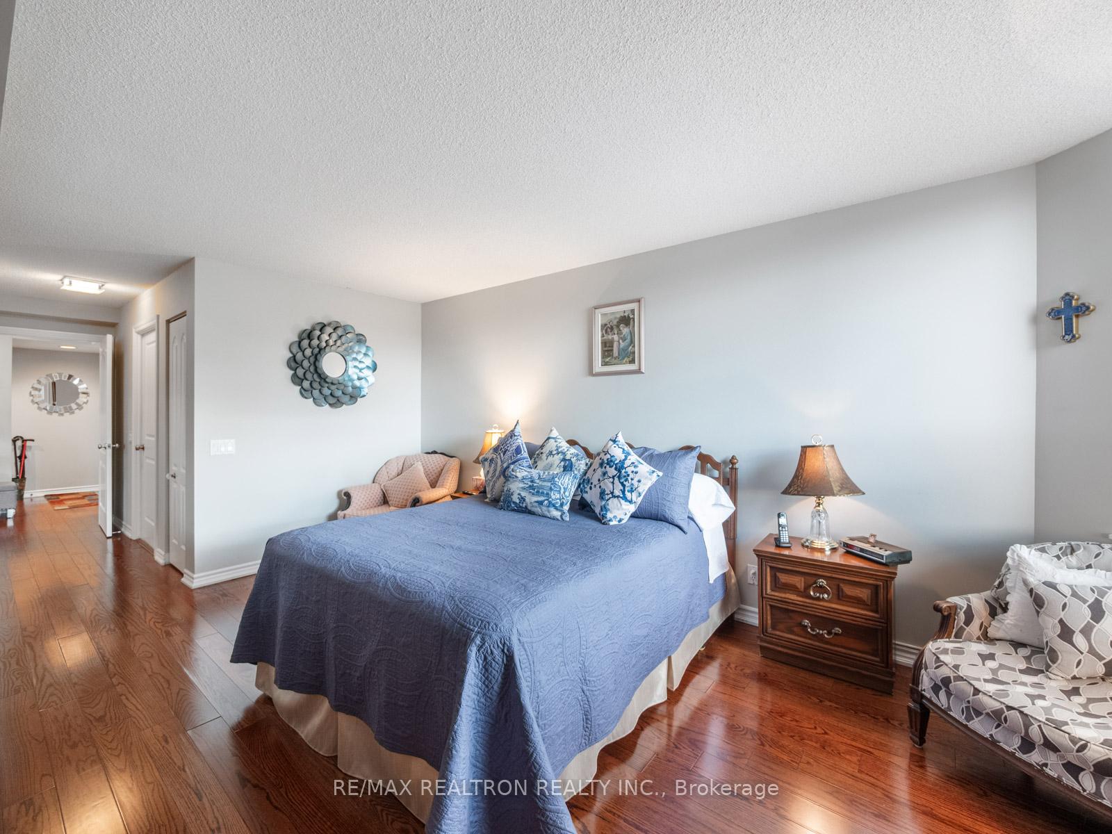 Photo 31 of Unit 309, 265 Ridley Boulevard, Toronto, Bedford Park-Nortown — HOMEH