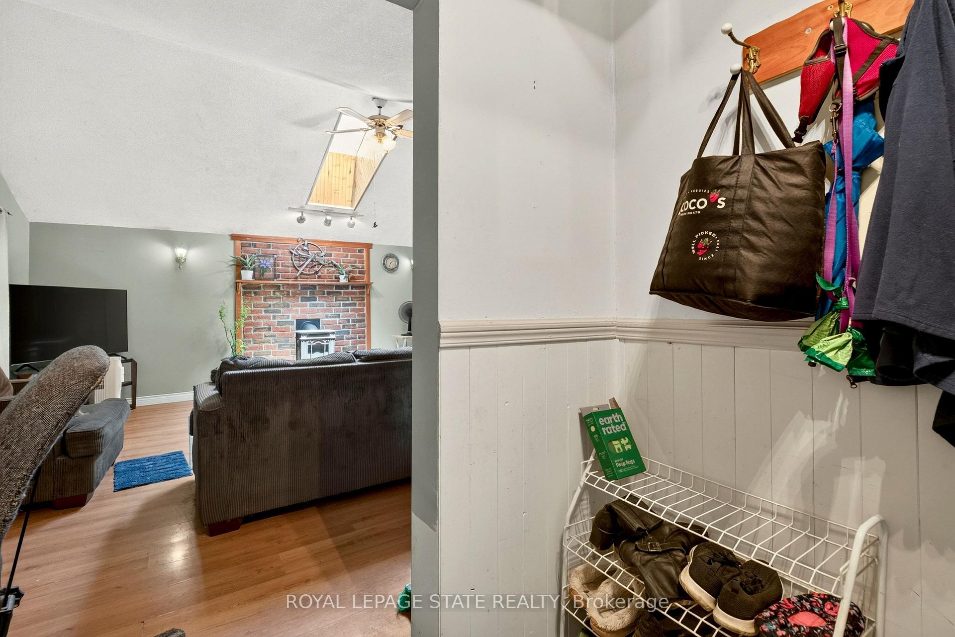 Photo 5 of 76 Teal Avenue, Hamilton, Lakeshore — HOMEH