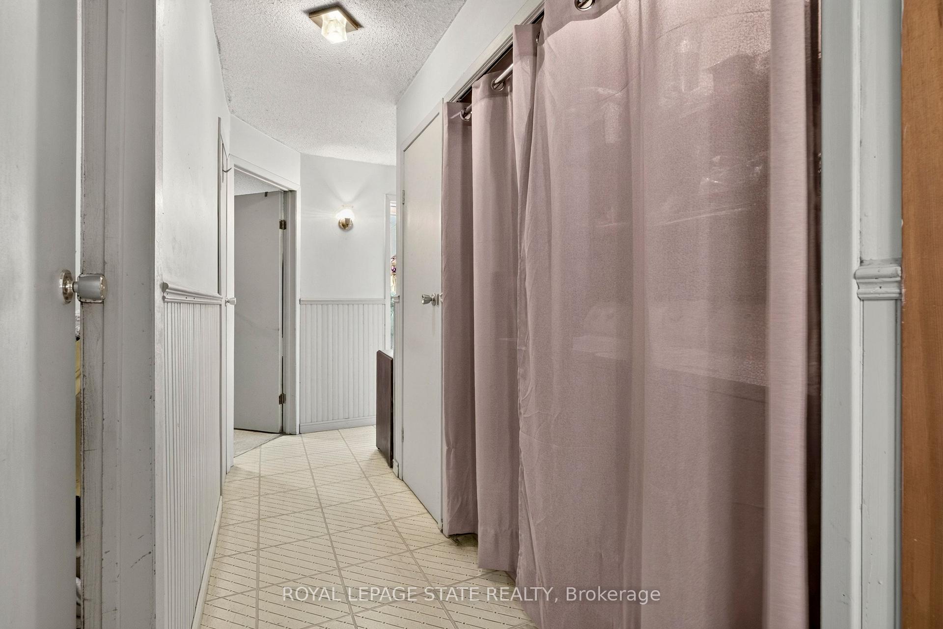 Photo 14 of 76 Teal Avenue, Hamilton, Lakeshore — HOMEH