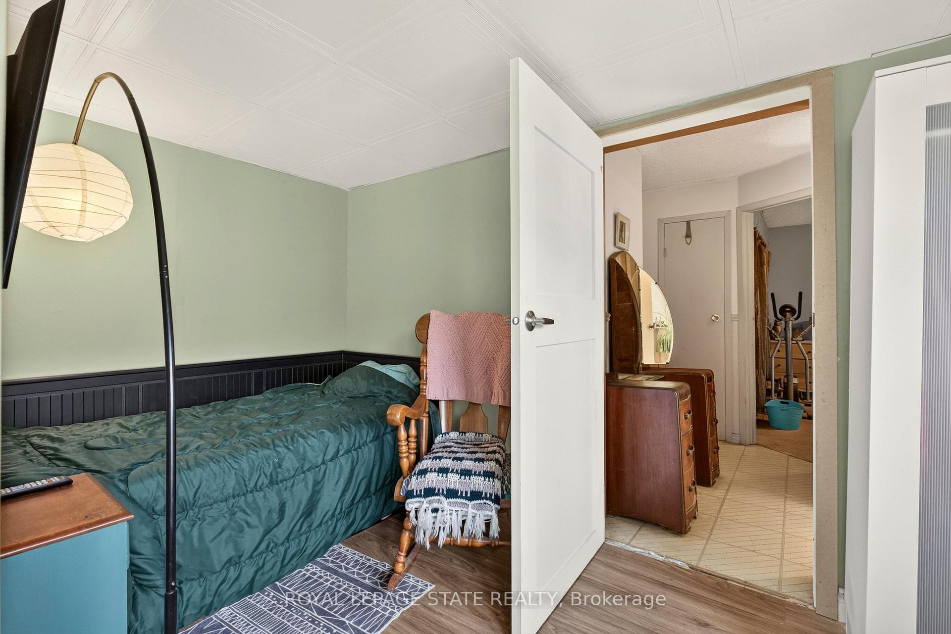 Photo 25 of 76 Teal Avenue, Hamilton, Lakeshore — HOMEH