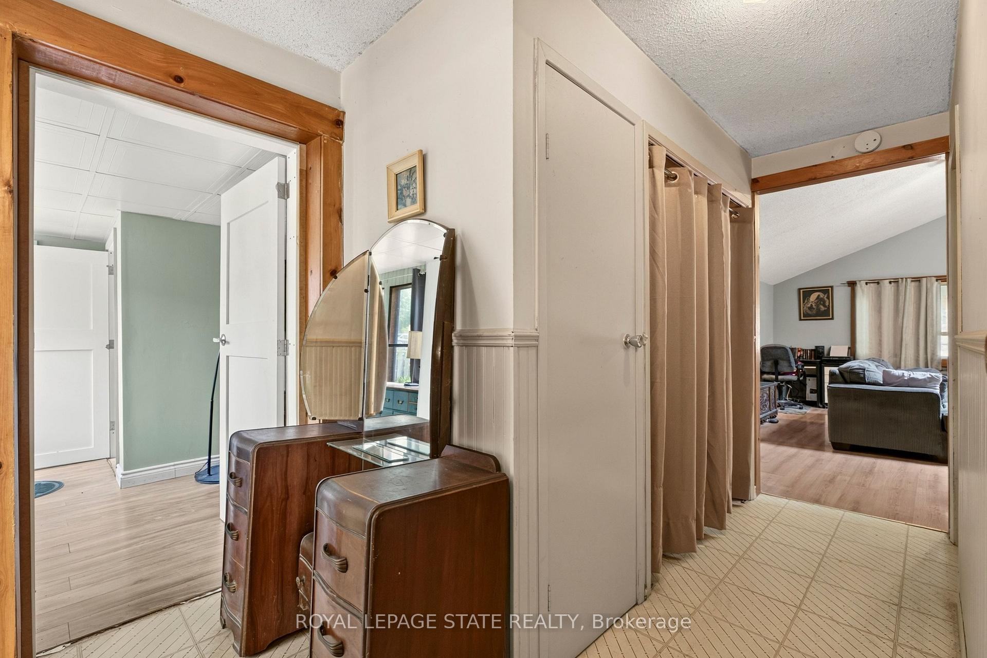 Photo 33 of 76 Teal Avenue, Hamilton, Lakeshore — HOMEH