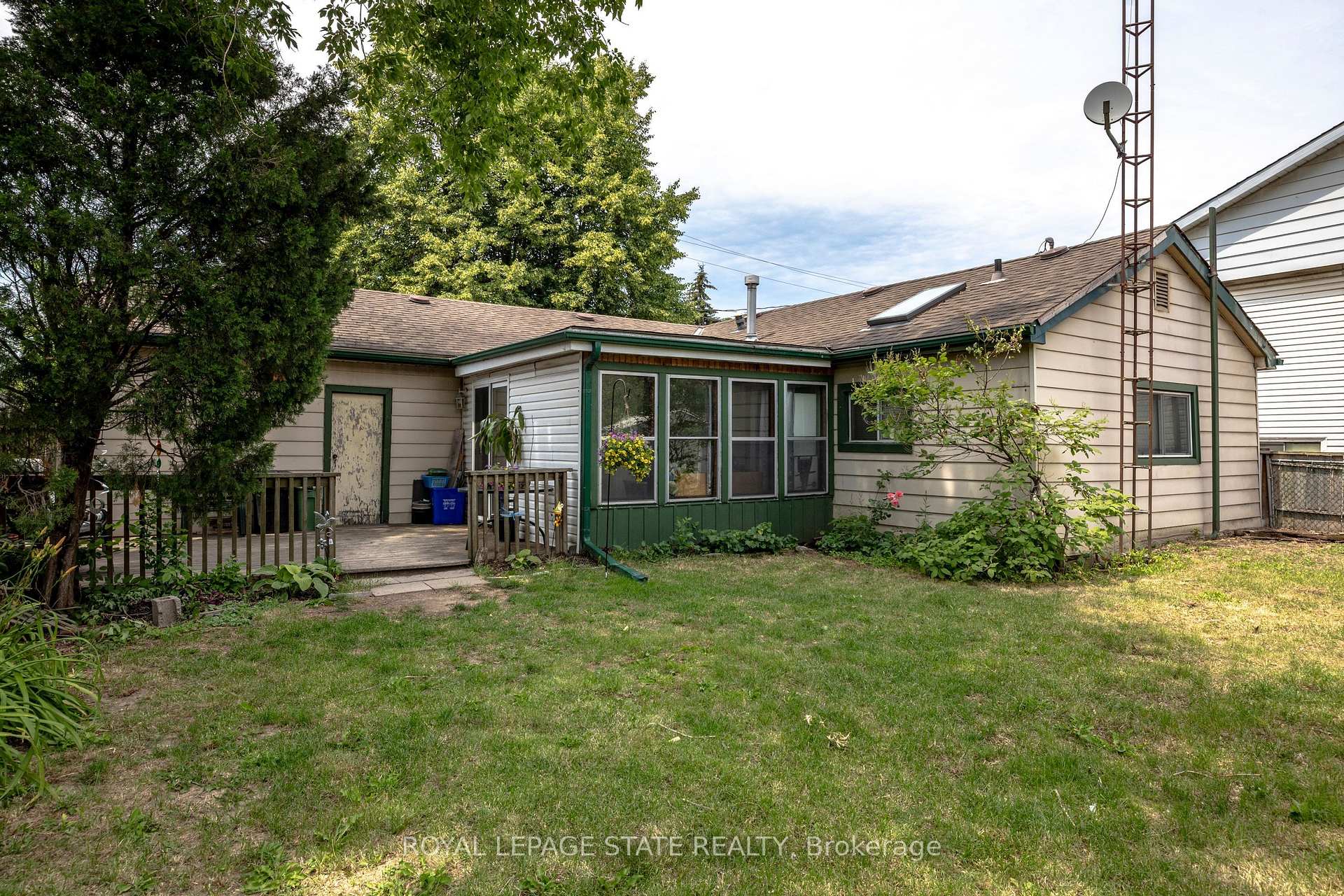 Photo 39 of 76 Teal Avenue, Hamilton, Lakeshore — HOMEH