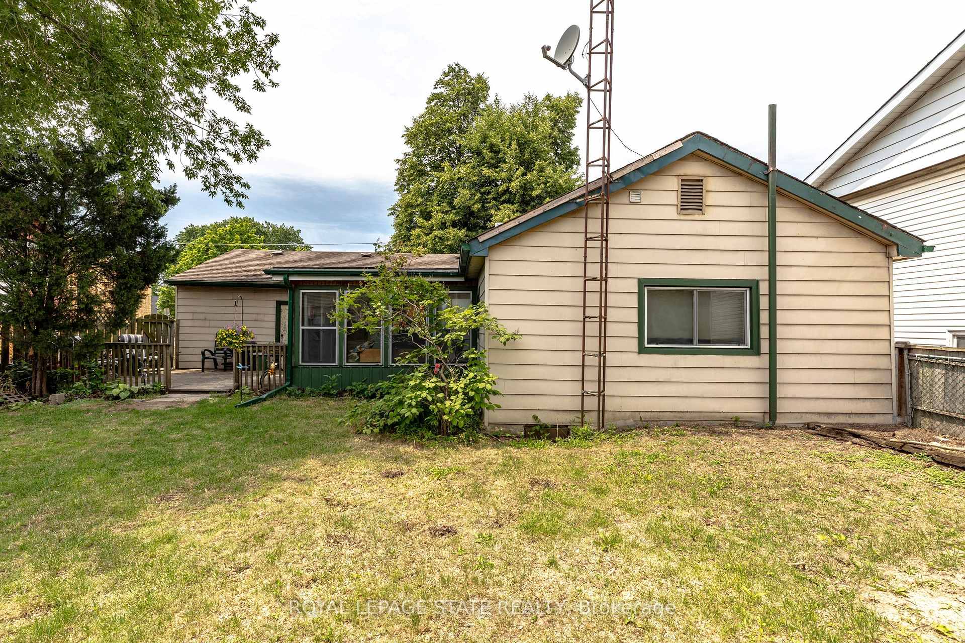Photo 40 of 76 Teal Avenue, Hamilton, Lakeshore — HOMEH