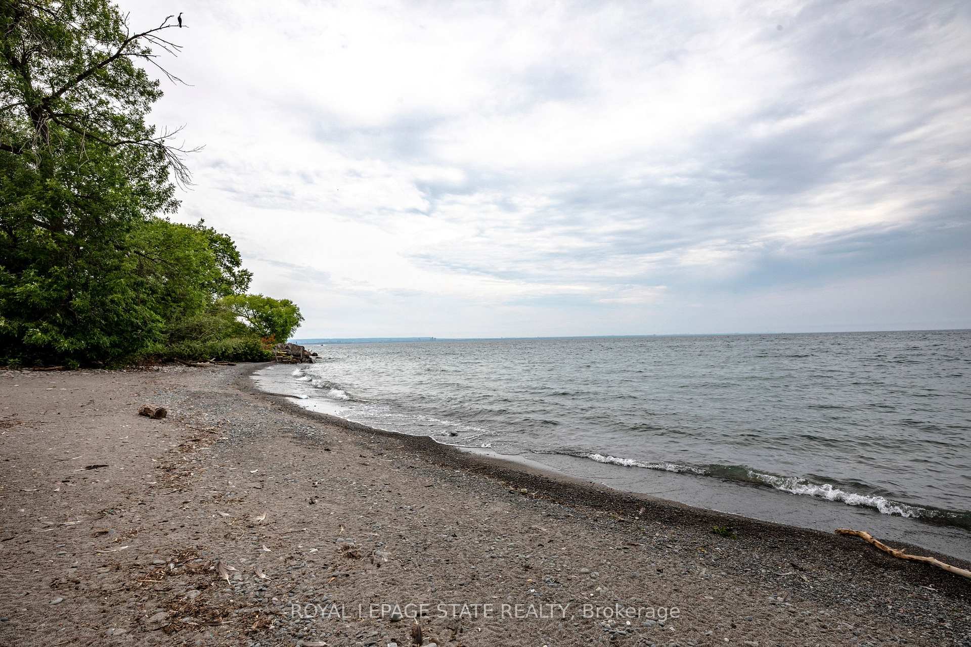 Photo 45 of 76 Teal Avenue, Hamilton, Lakeshore — HOMEH