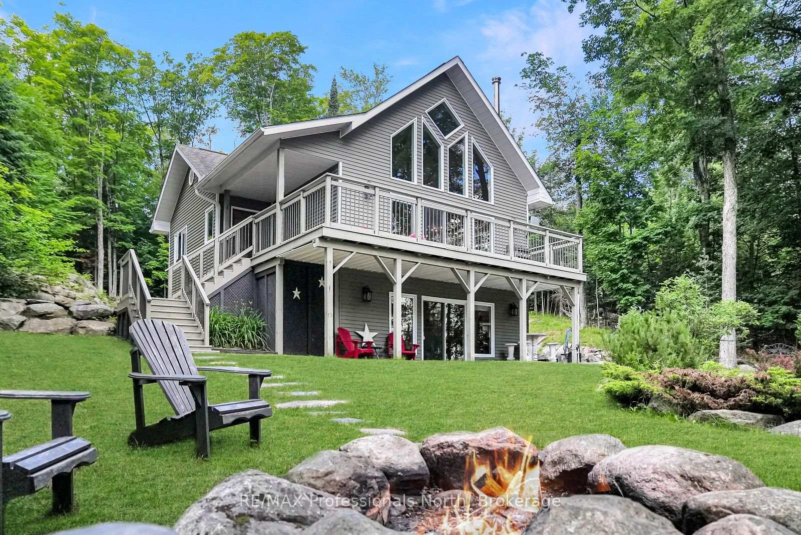 Photo of 1311 Wonderland Road