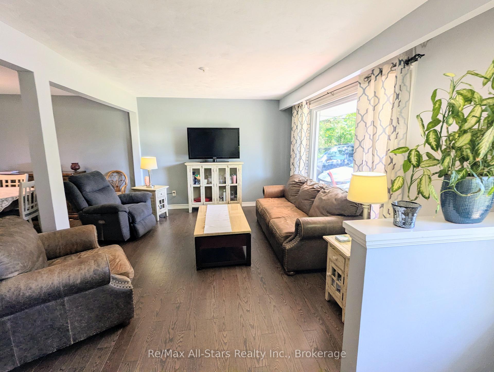 Photo 7 of 14 Valley Road, Cavan Monaghan, Cavan Twp — HOMEH