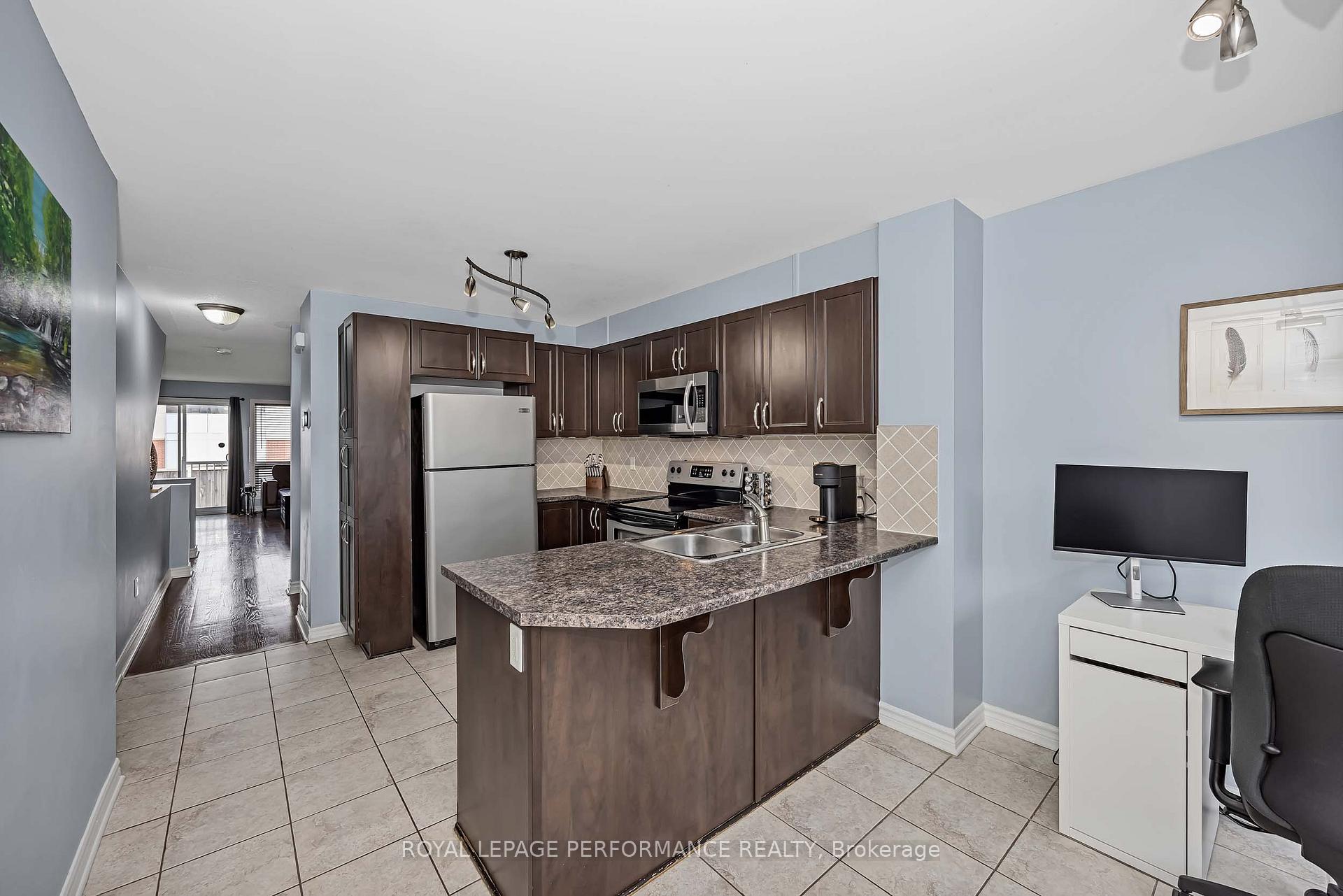 Photo 6 of Unit 124, 74 Crosby Private, Ottawa, Avalon East — HOMEH