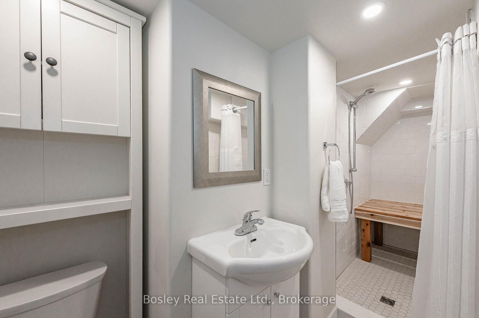 Photo 10 of Unit B, 14 Clara Street, Guelph, St. George's — HOMEH