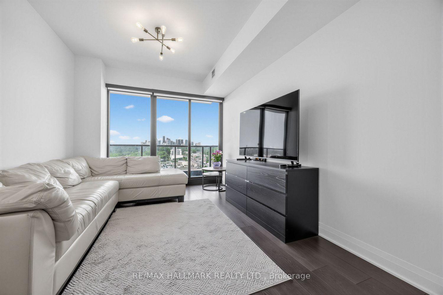 Photo 3 of Unit 902, 33 Frederick Todd Way, Toronto, Thorncliffe Park — HOMEH