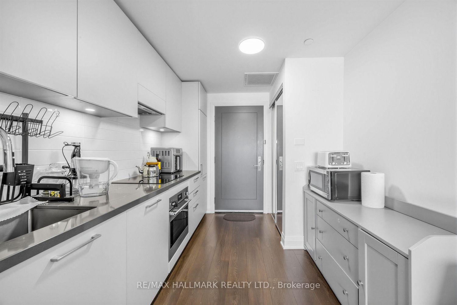 Photo 12 of Unit 902, 33 Frederick Todd Way, Toronto, Thorncliffe Park — HOMEH