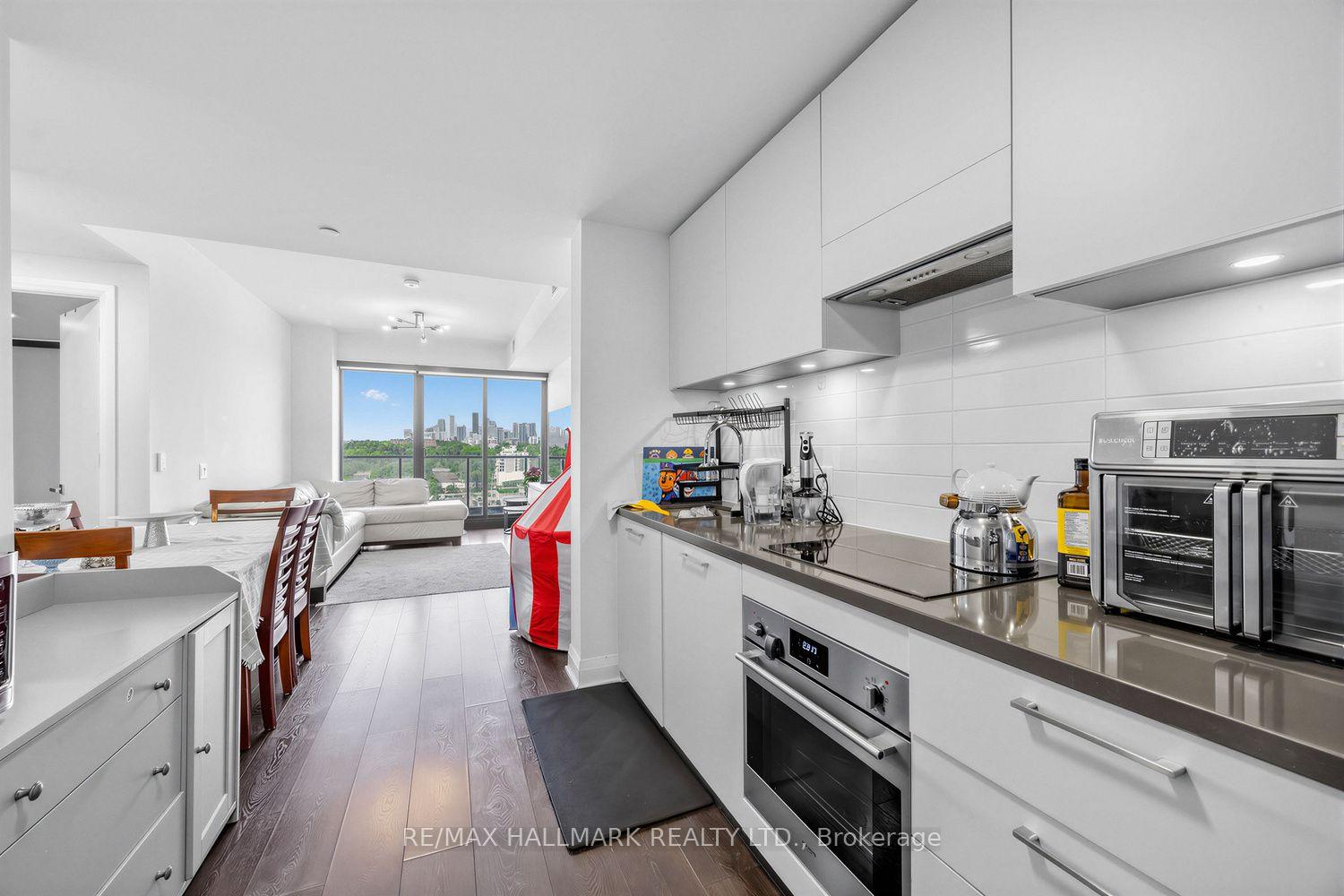 Photo 13 of Unit 902, 33 Frederick Todd Way, Toronto, Thorncliffe Park — HOMEH
