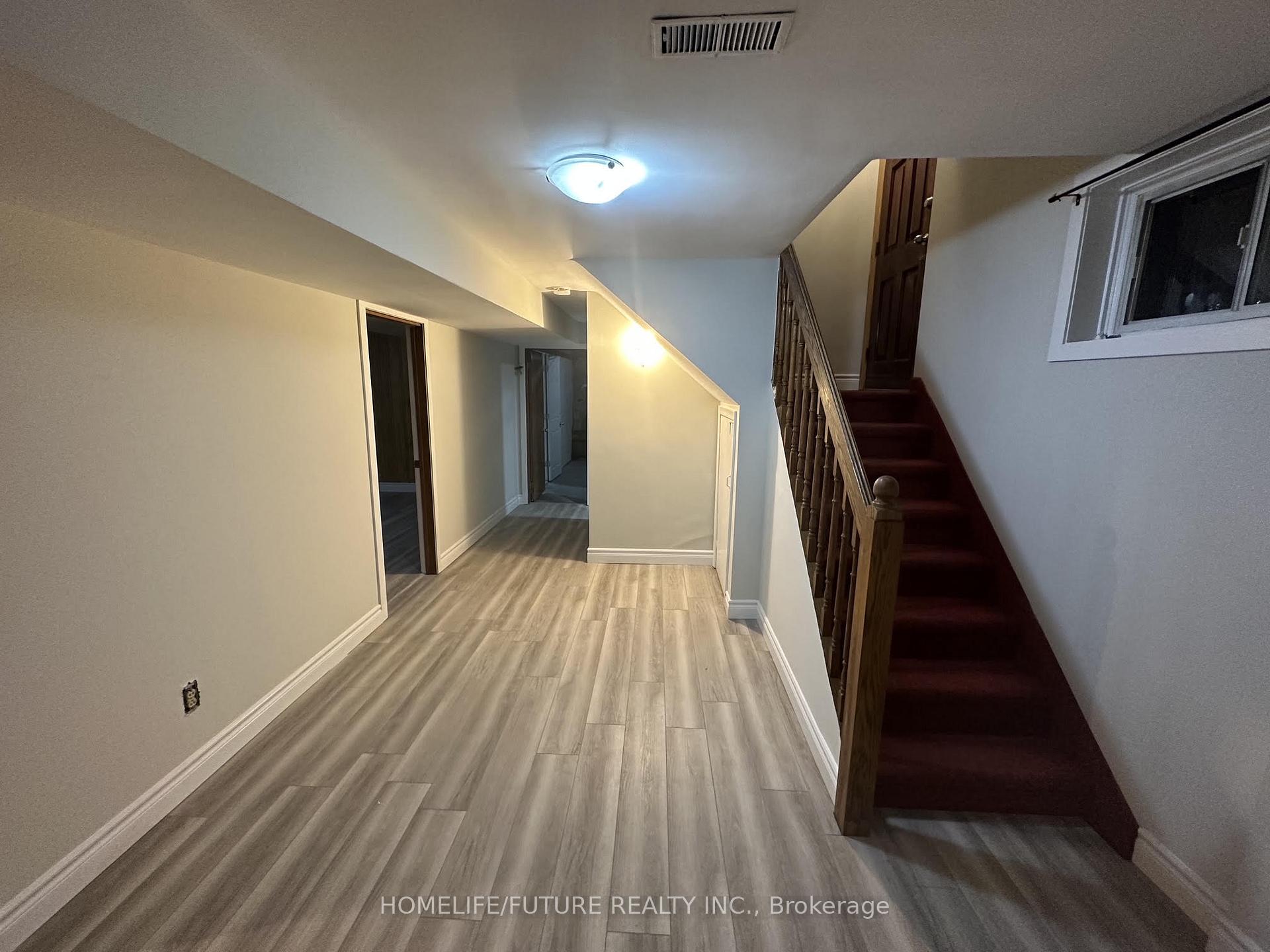 Photo 6 of Unit Bsmt, 27 Kells Avenue, Scarborough, Bendale — HOMEH