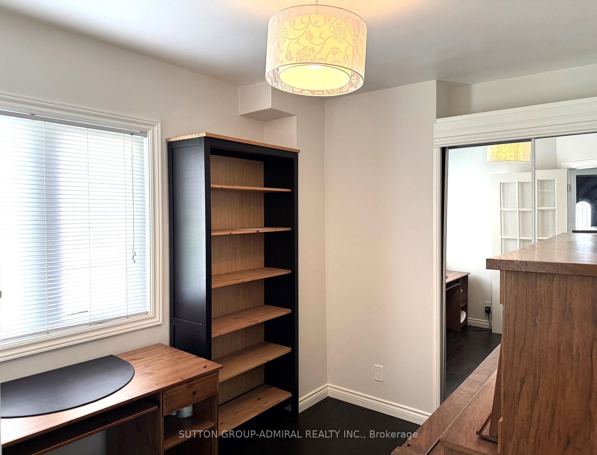 Photo 25 of 35 Coppermill Drive, Etobicoke, Rexdale-Kipling — HOMEH