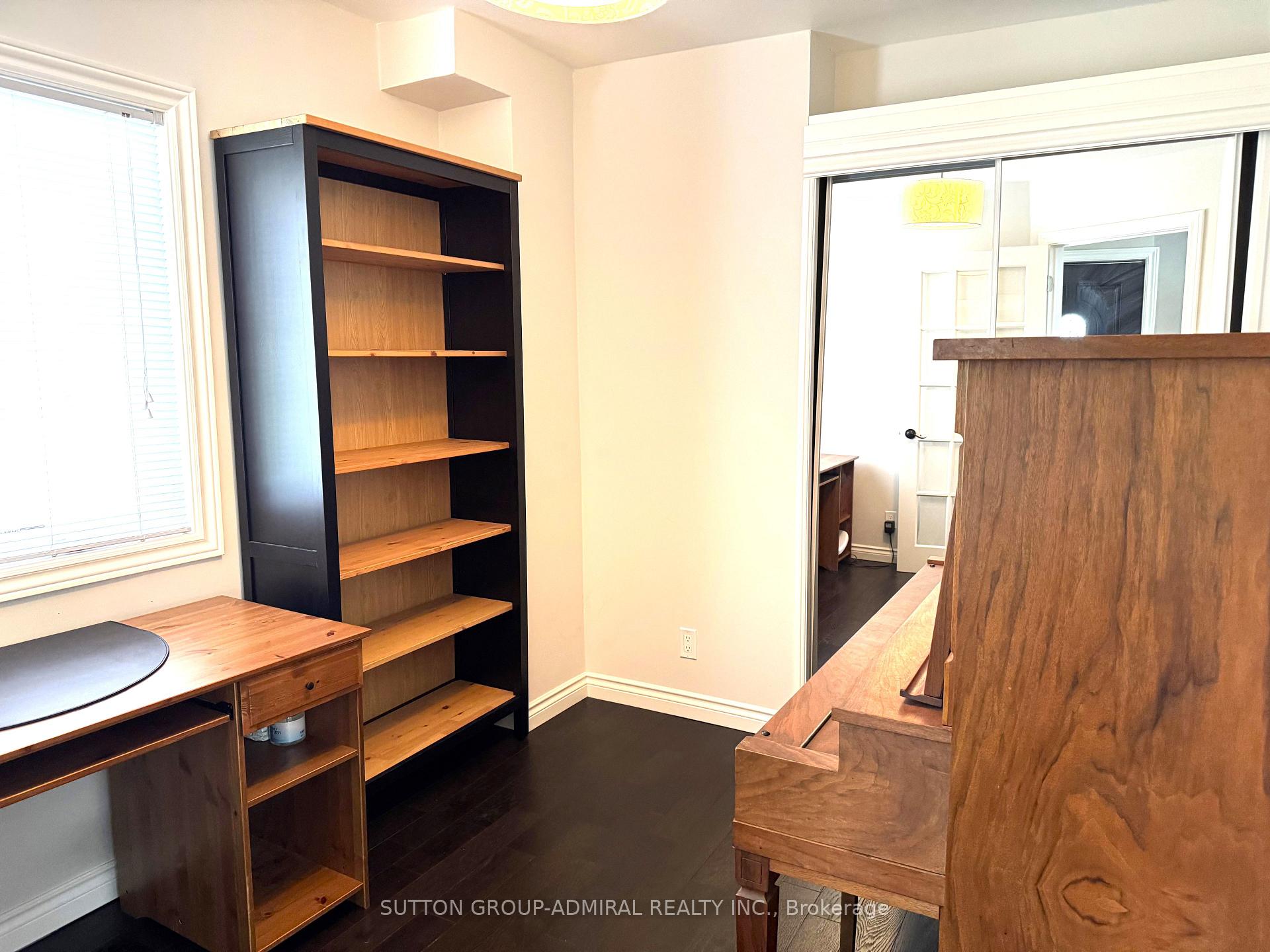 Photo 26 of 35 Coppermill Drive, Etobicoke, Rexdale-Kipling — HOMEH