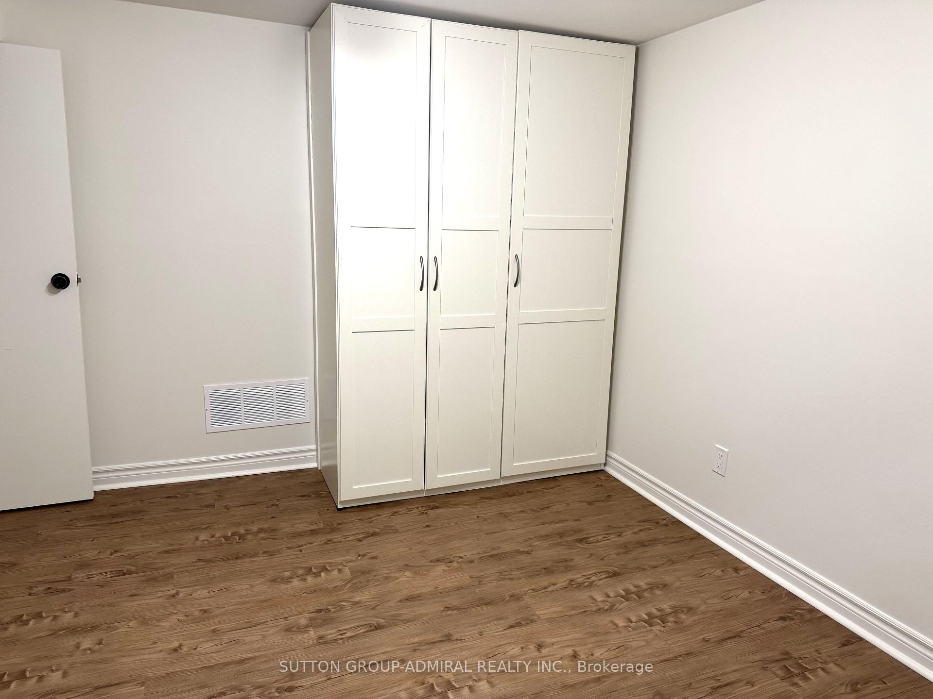 Photo 36 of 35 Coppermill Drive, Etobicoke, Rexdale-Kipling — HOMEH