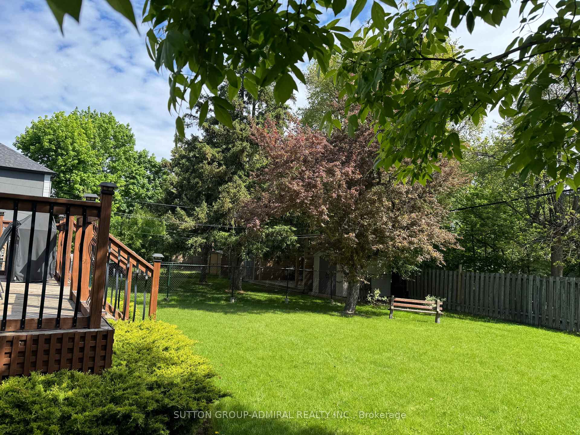 Photo 47 of 35 Coppermill Drive, Etobicoke, Rexdale-Kipling — HOMEH