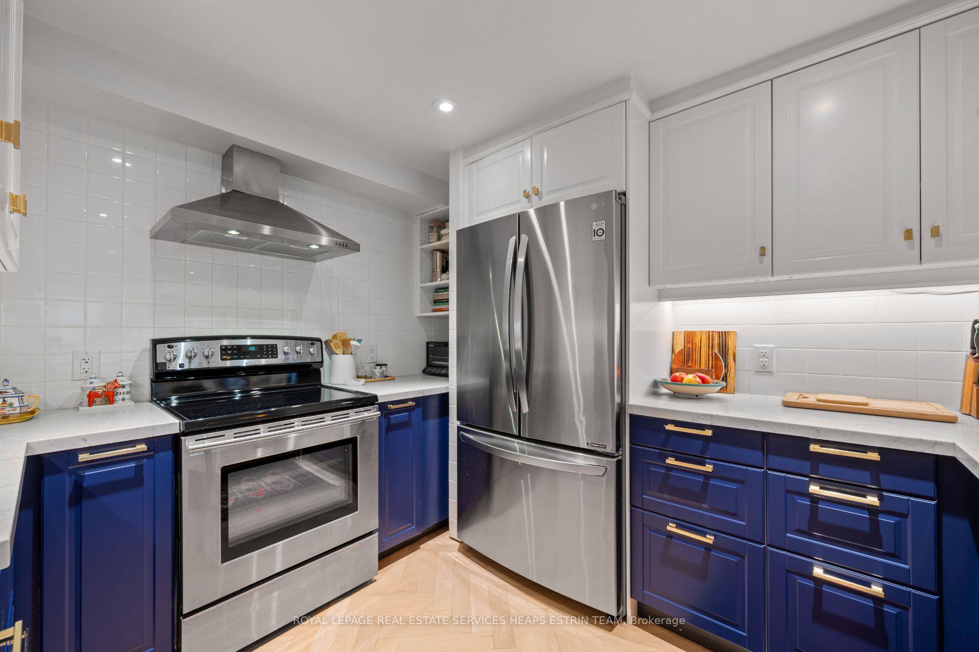 Photo 14 of Unit 401, 225 Davenport Road, Toronto, The Annex — HOMEH